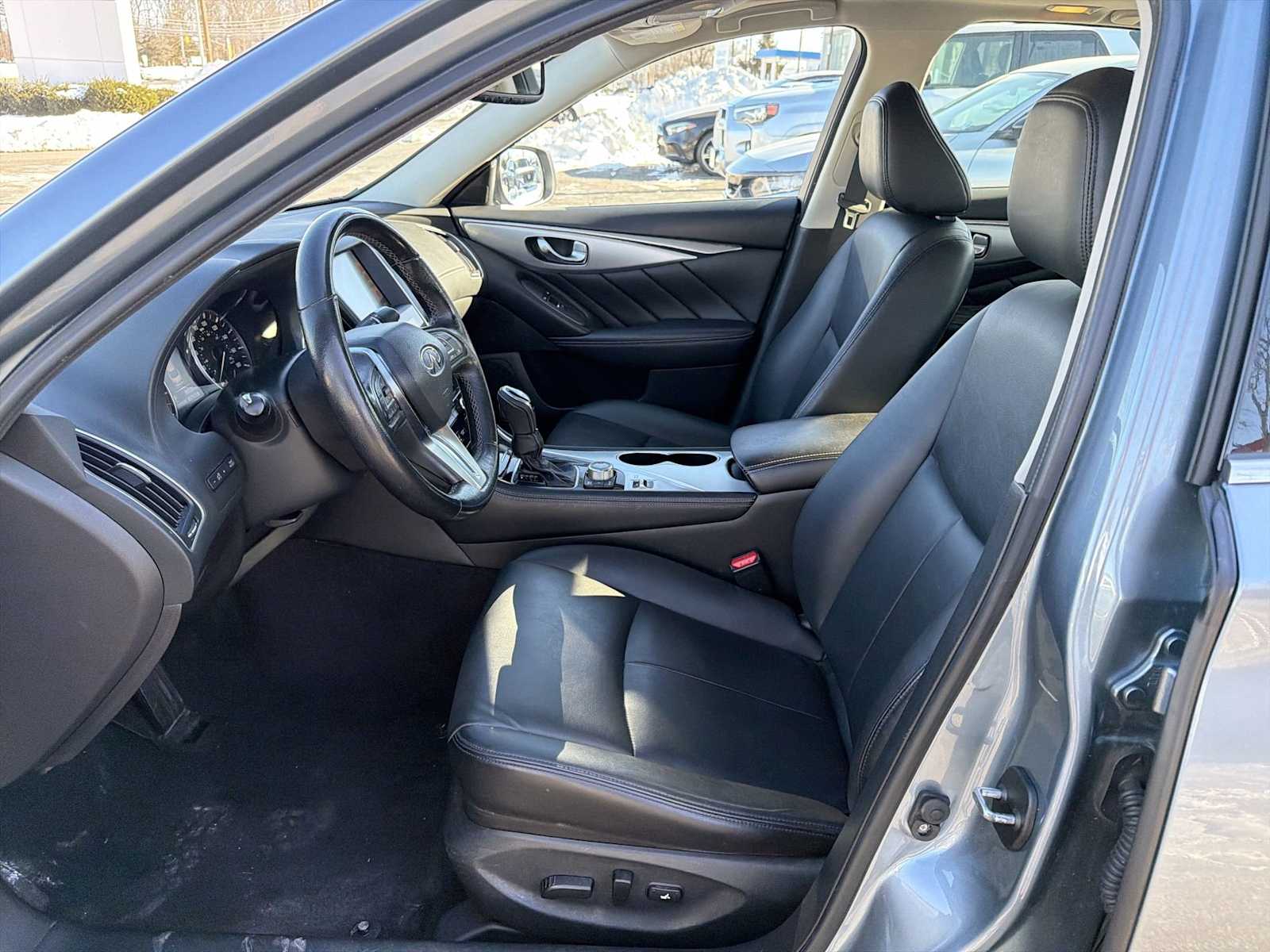 Thumbnail: 2019 INFINITI Q50 - 11