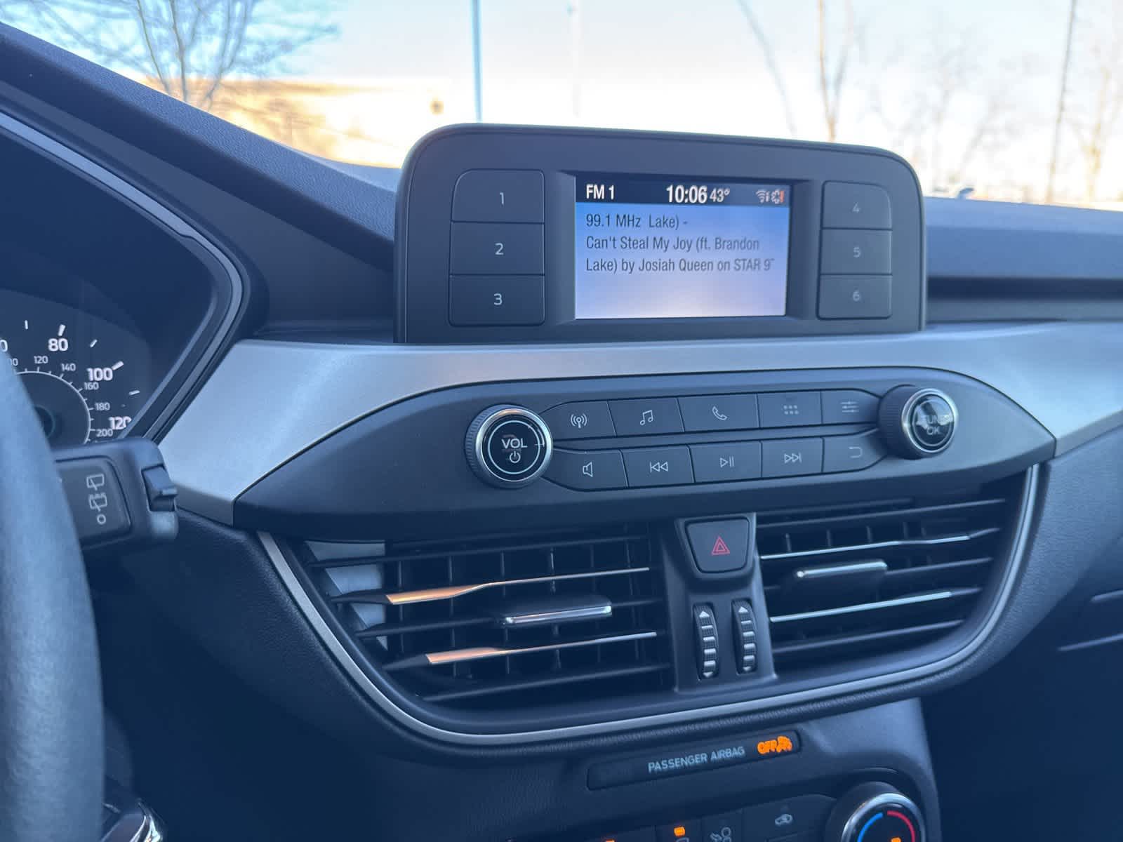 Thumbnail: 2022 Ford Escape - 13