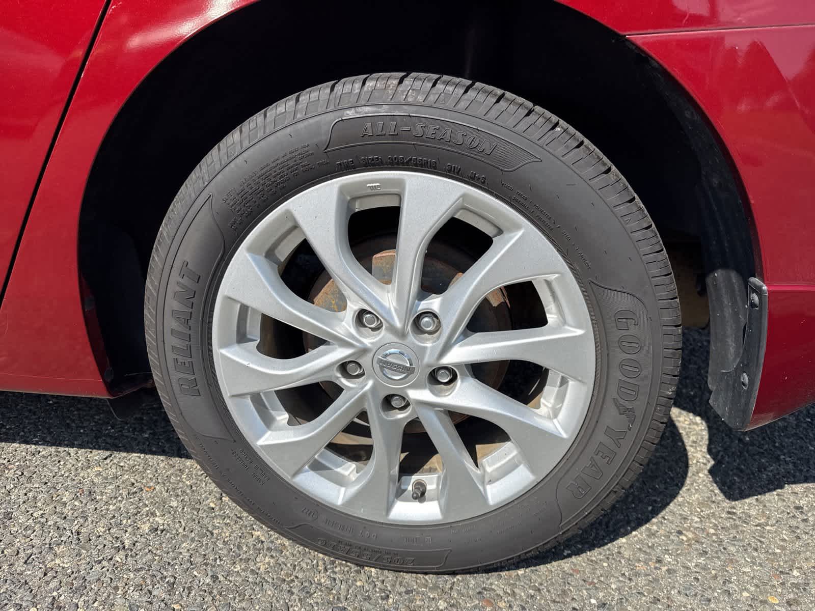 Thumbnail: 2018 Nissan Sentra - 21