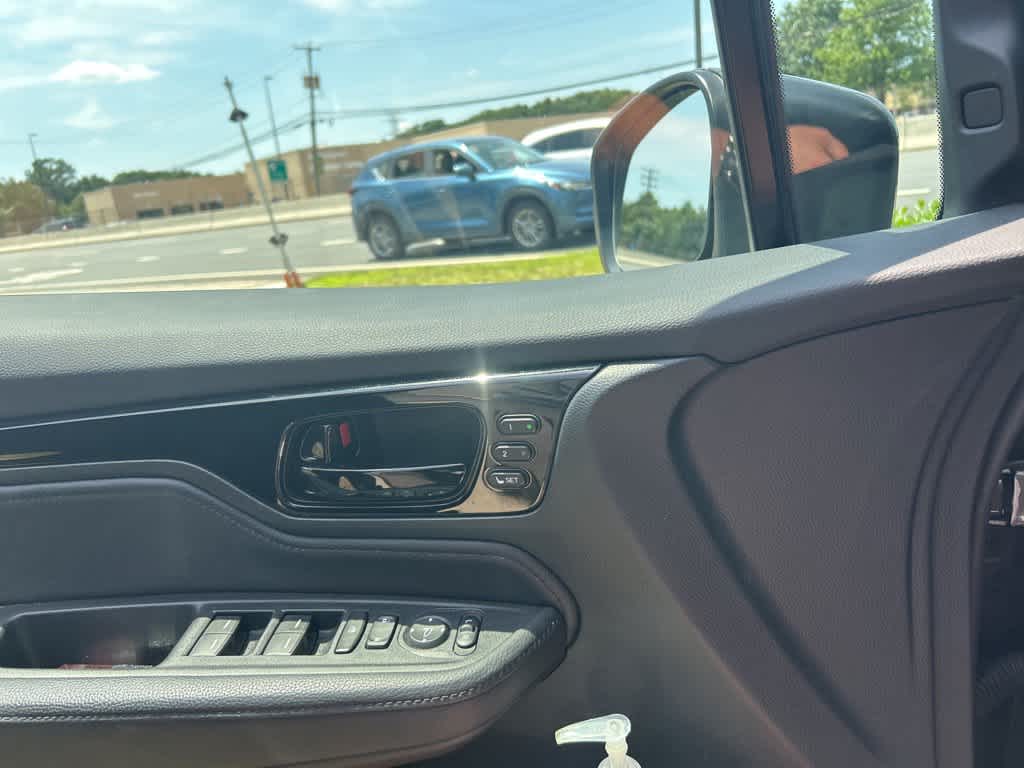 Thumbnail: 2023 Honda Odyssey - 12