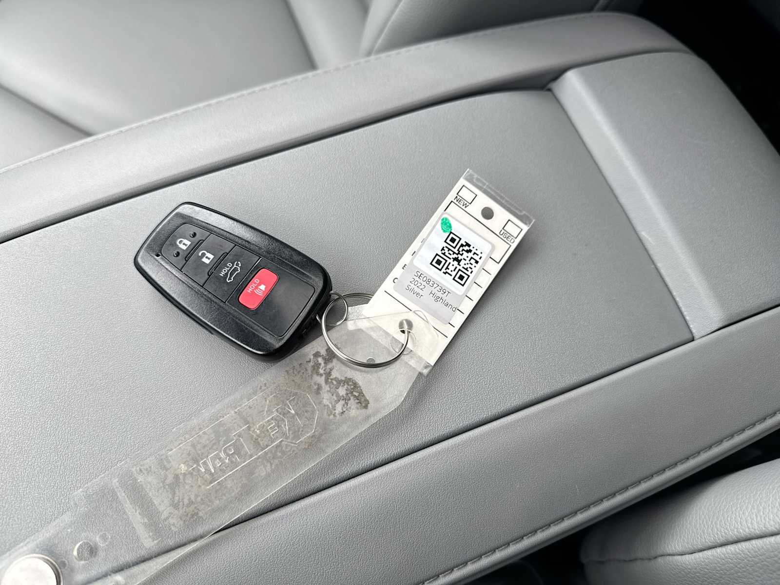 2022 Toyota Highlander XLE 34