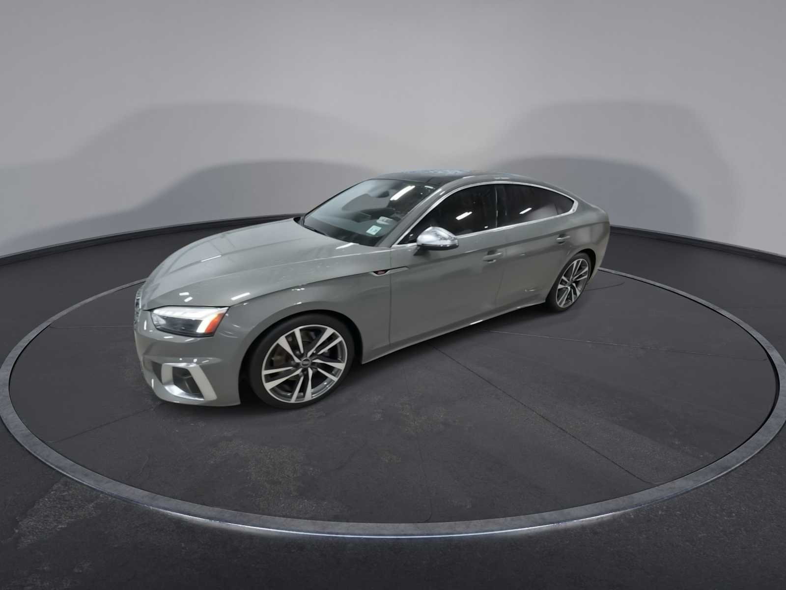 Thumbnail: 2023 Audi S5 - 4