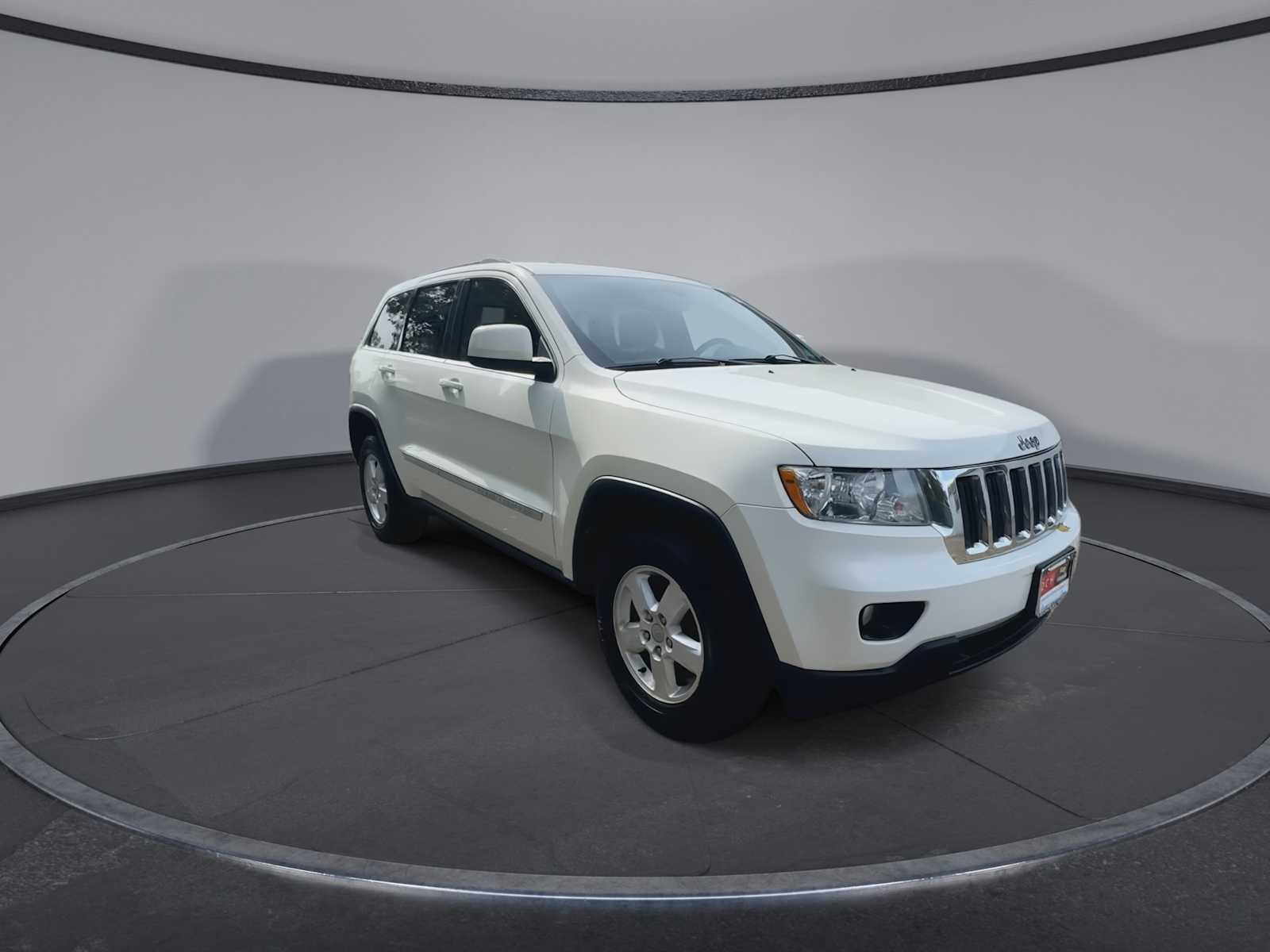 Thumbnail: 2012 Jeep Grand Cherokee - 2