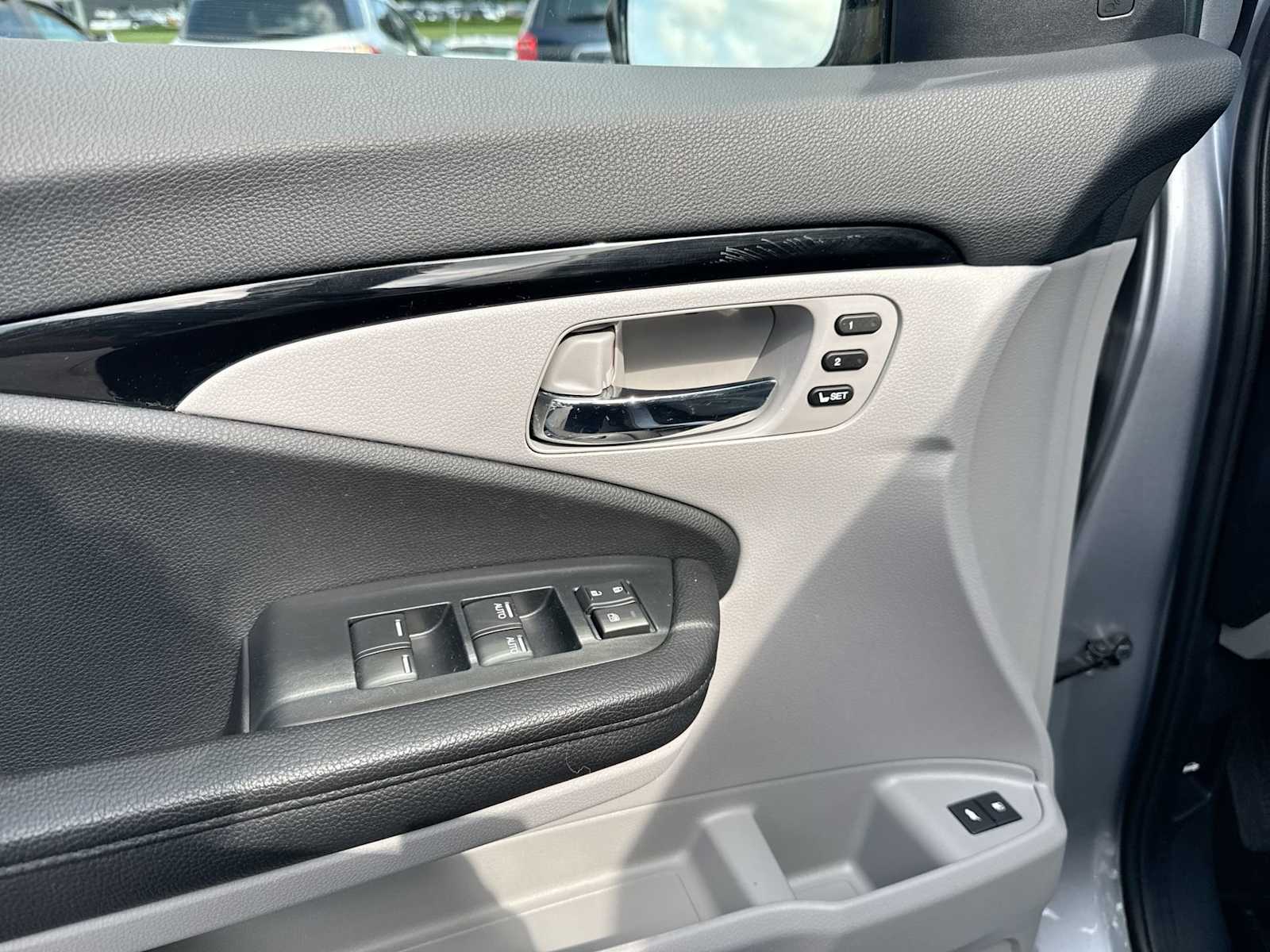 Thumbnail: 2022 Honda Pilot - 22