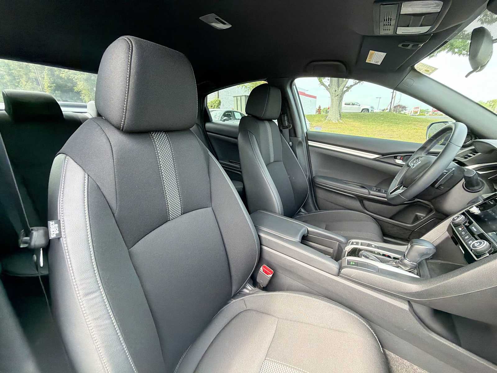 Thumbnail: 2019 Honda Civic - 17