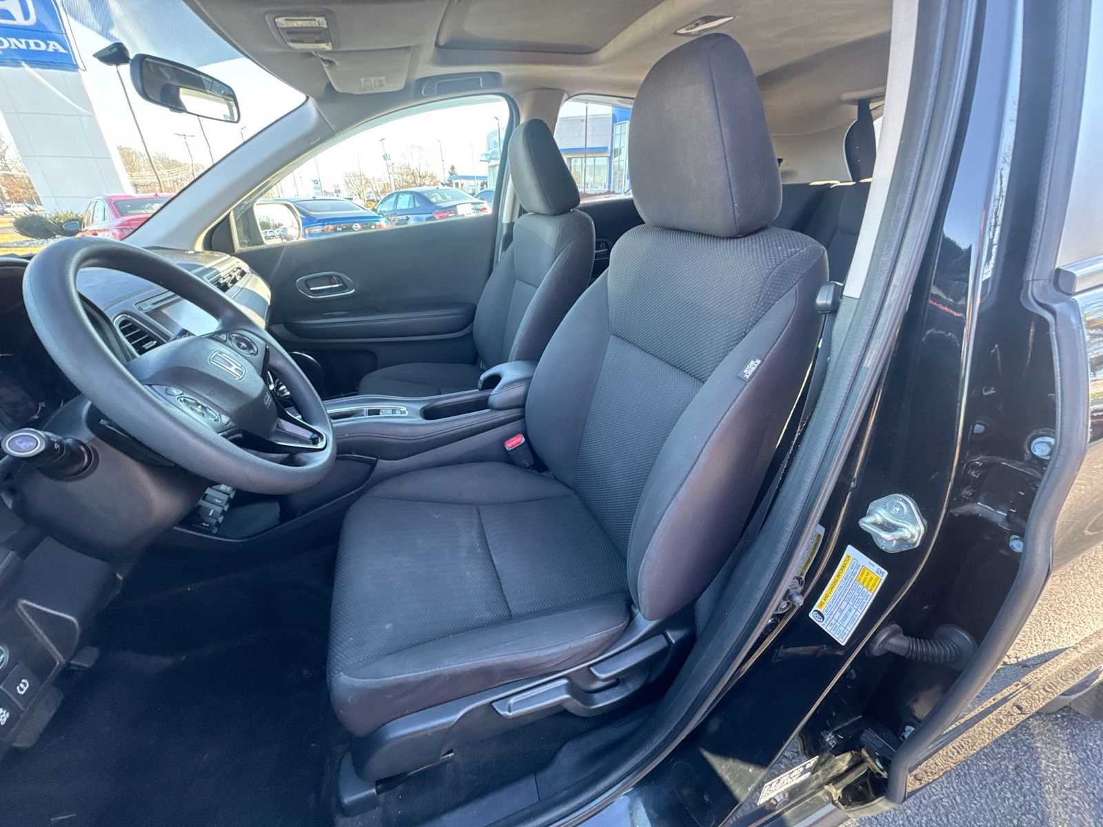 Thumbnail: 2017 Honda HR-V - 21