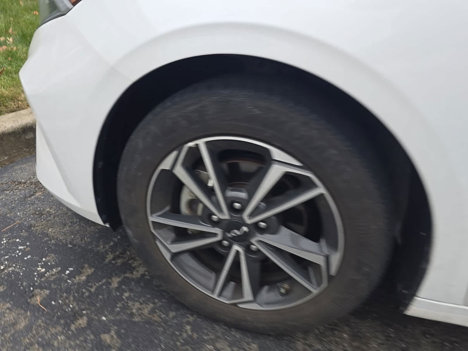 Thumbnail: 2022 Kia Forte - 10