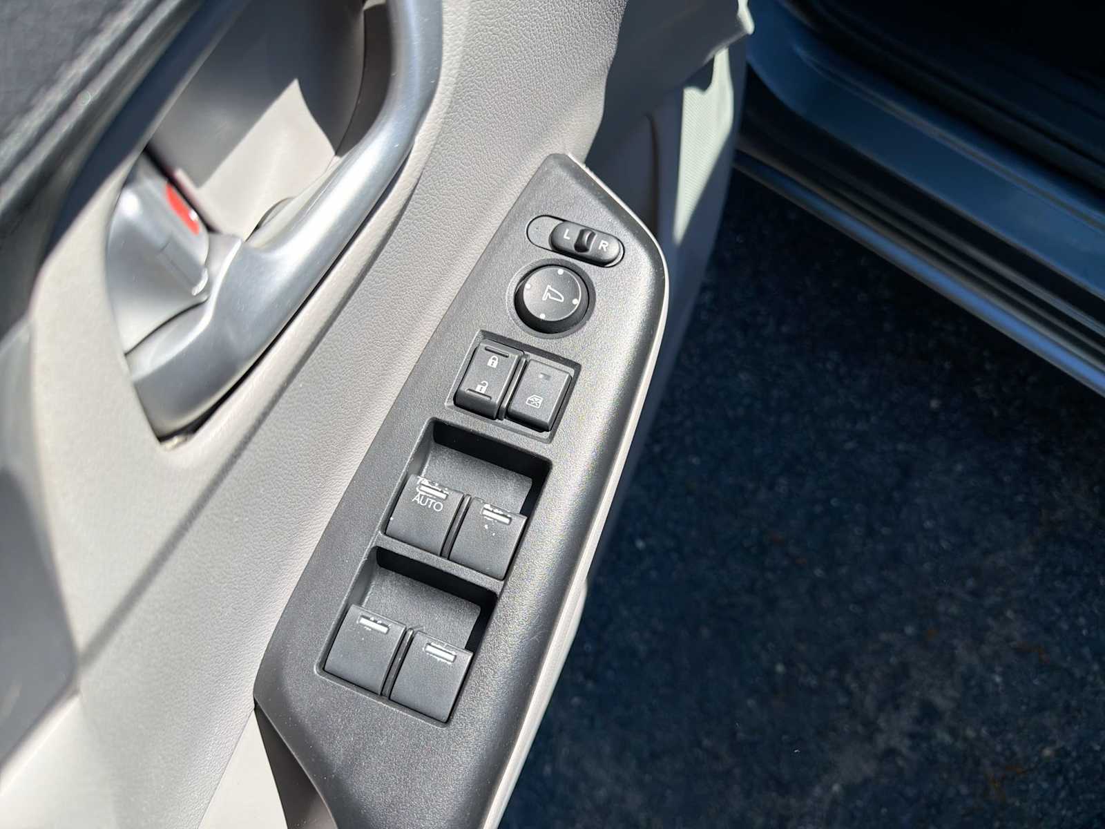Thumbnail: 2013 Honda Civic - 21