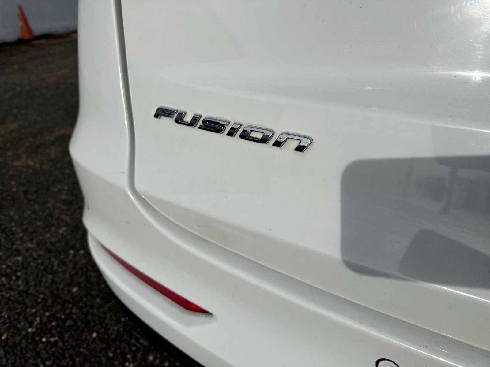 Thumbnail: 2020 Ford Fusion - 18