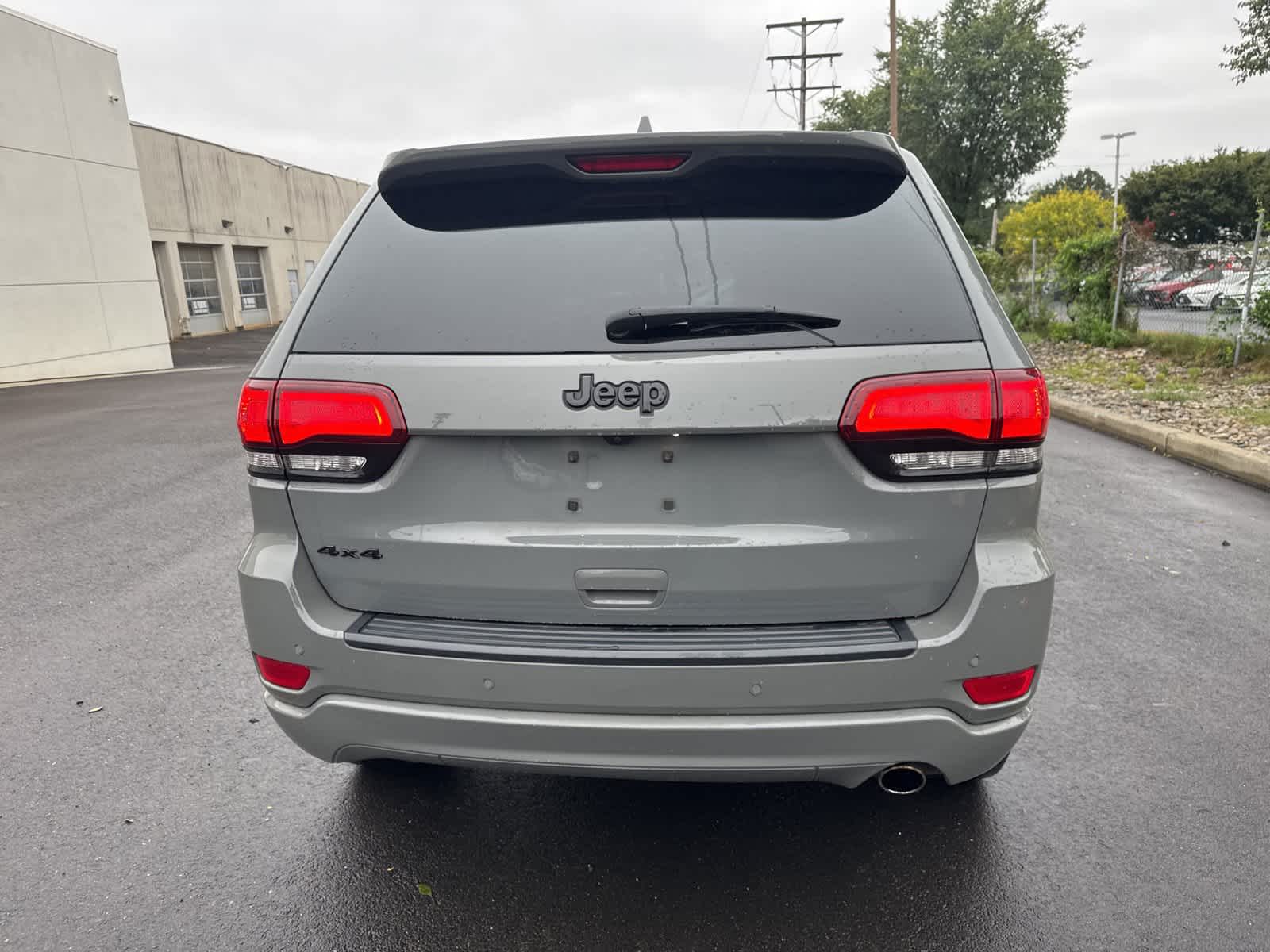 Thumbnail: 2020 Jeep Grand Cherokee - 4