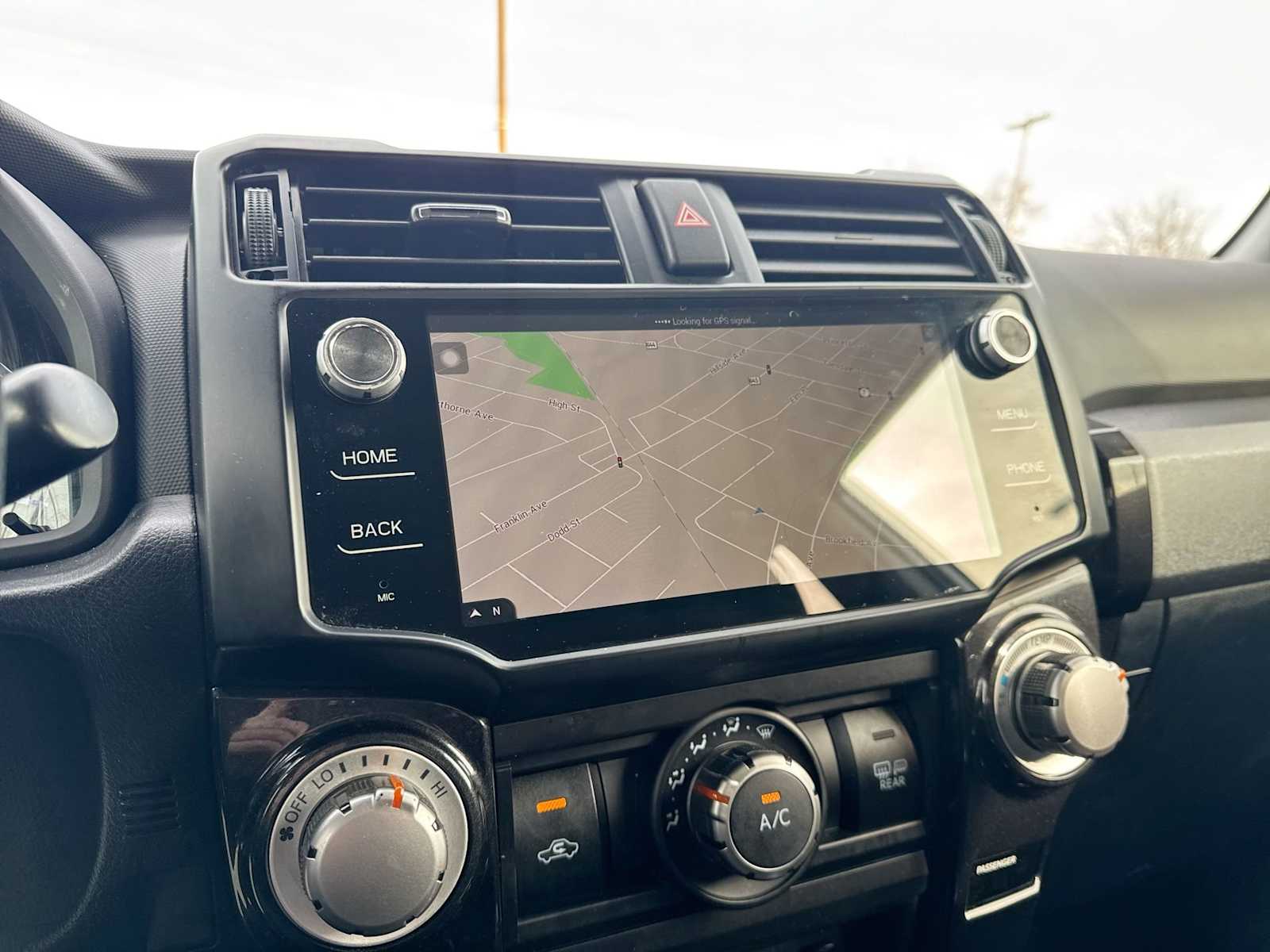 Thumbnail: 2018 Toyota 4Runner - 27