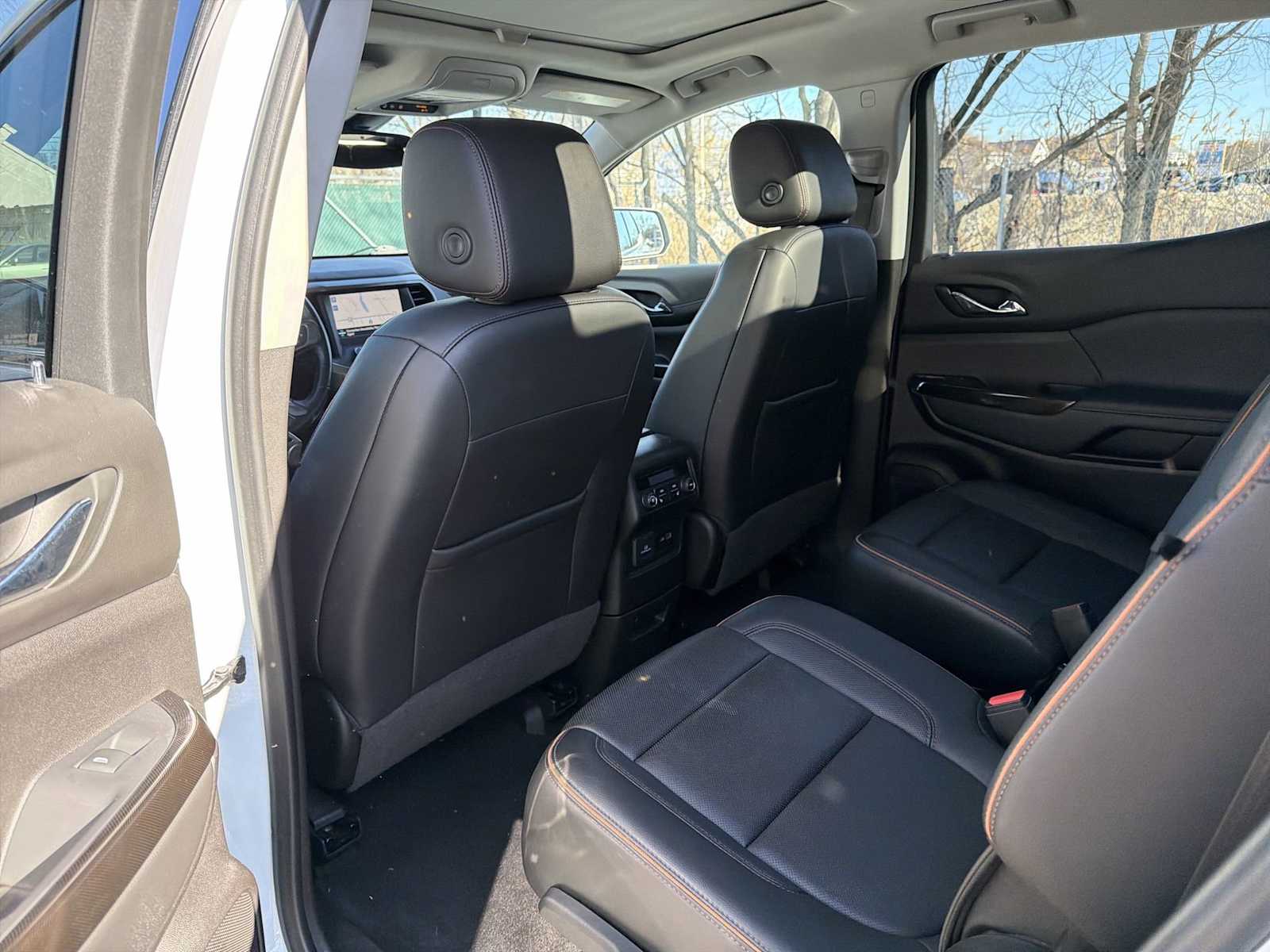 Thumbnail: 2022 GMC Acadia - 12