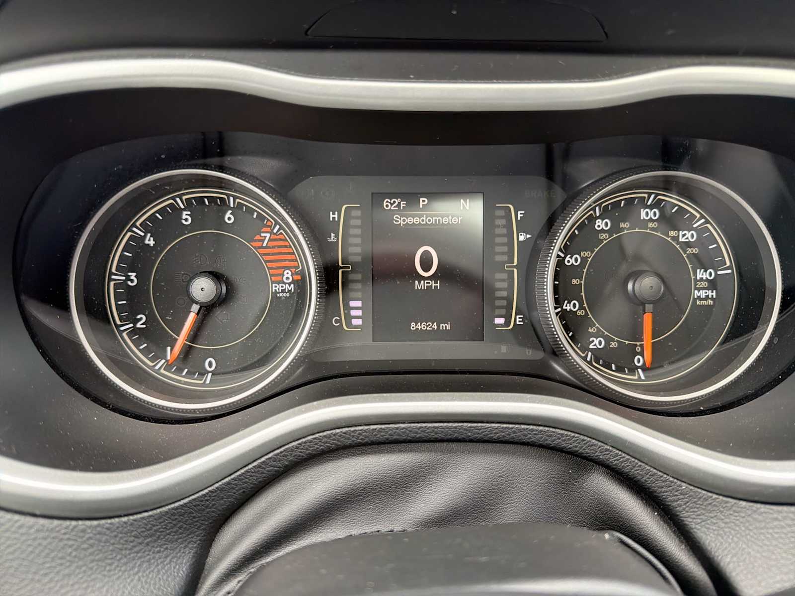 Thumbnail: 2018 Jeep Cherokee - 31