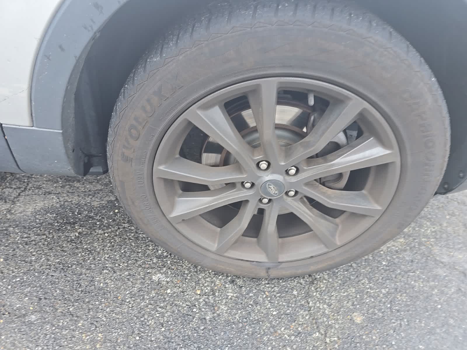 Thumbnail: 2019 Ford Explorer - 11