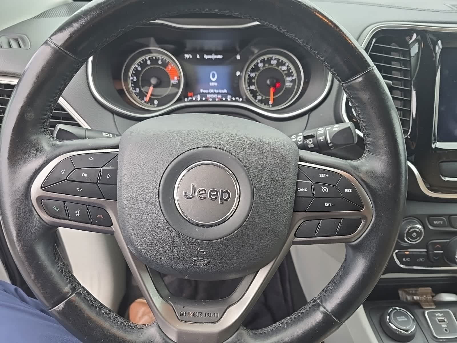 Thumbnail: 2020 Jeep Cherokee - 8