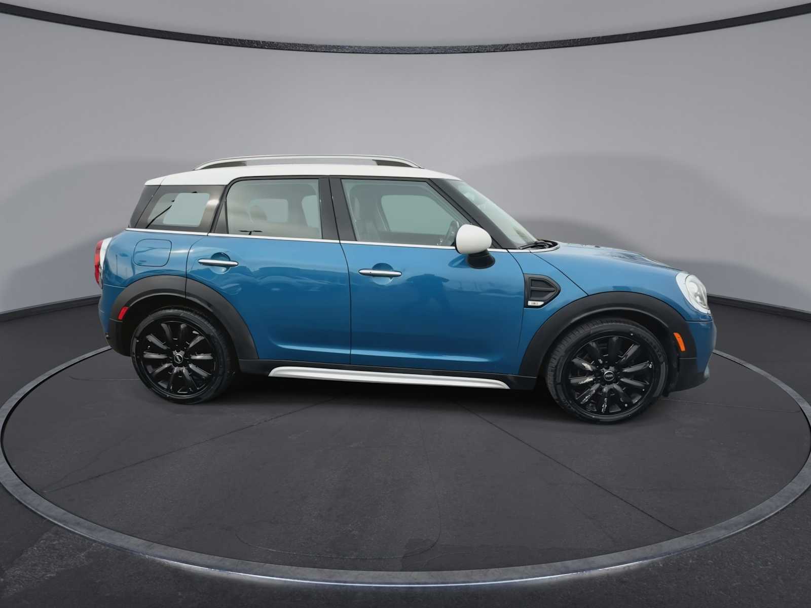 Thumbnail: 2017 MINI Cooper Countryman - 9