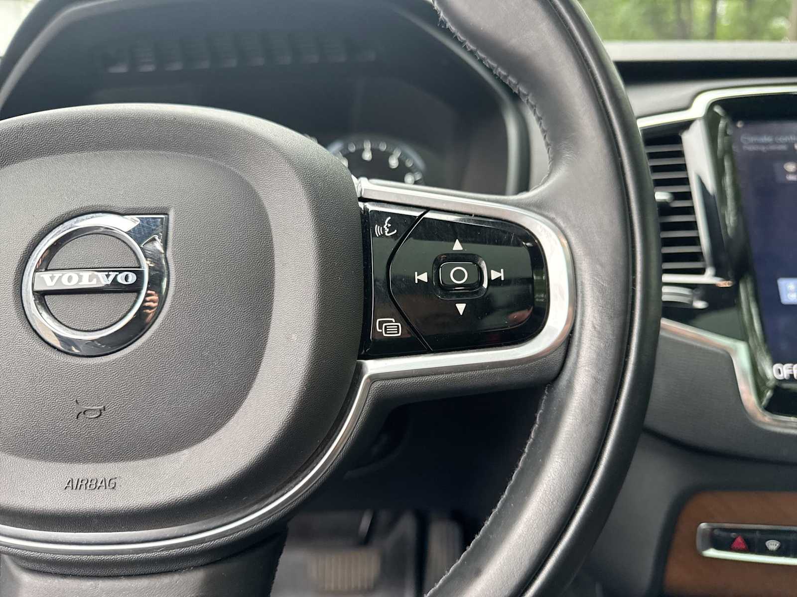 Thumbnail: 2017 Volvo XC90 - 26