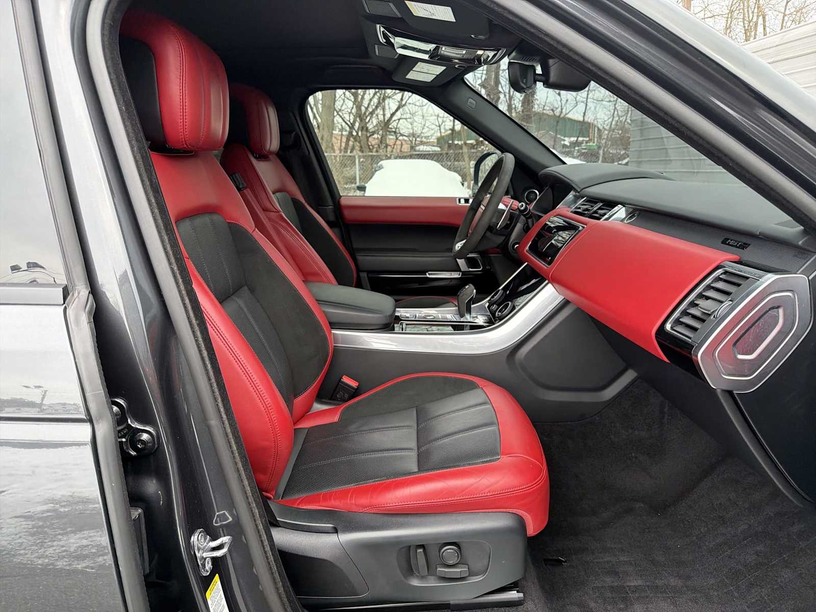 Thumbnail: 2020 Land Rover Range Rover Sport - 15