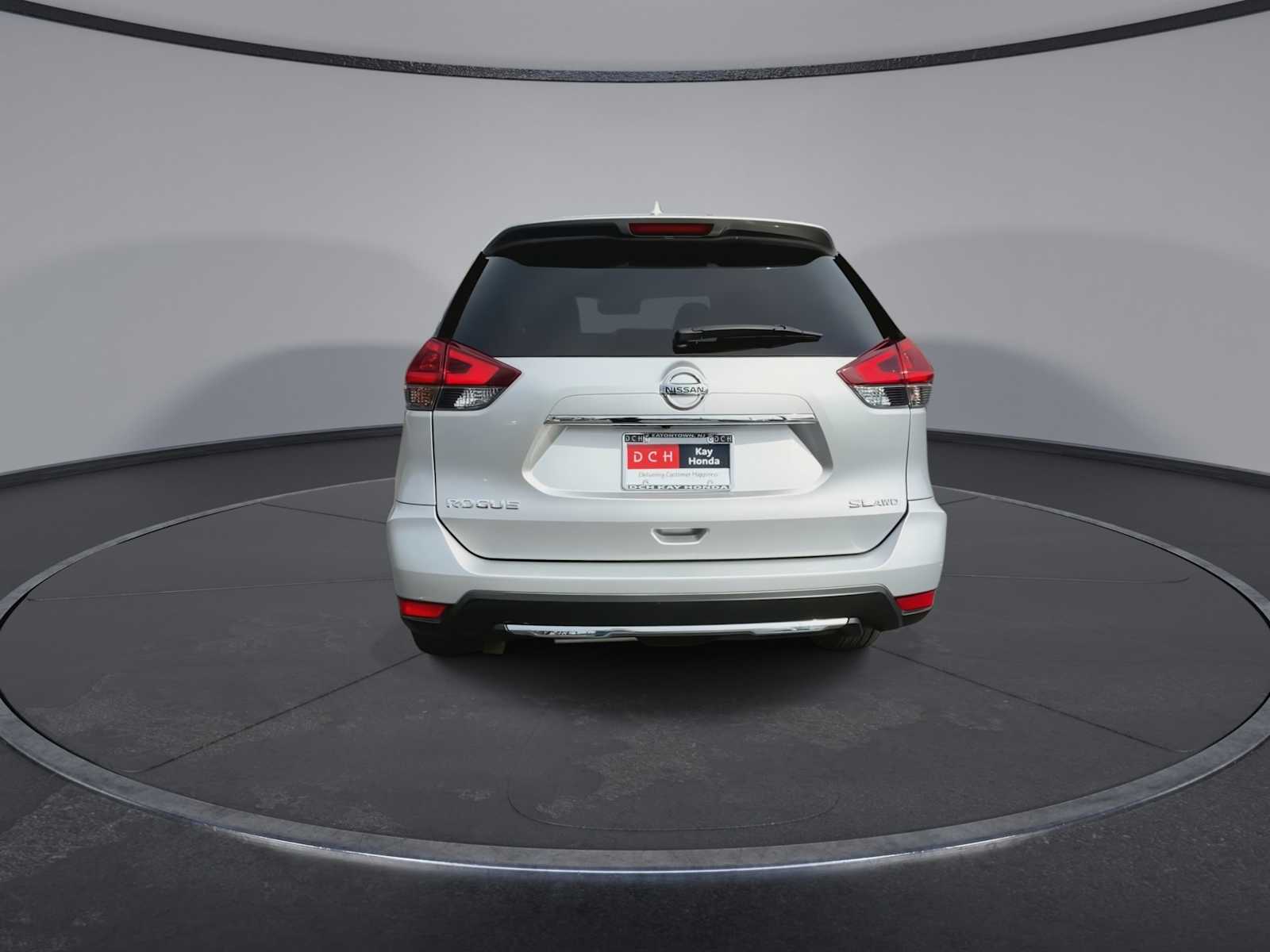 Thumbnail: 2018 Nissan Rogue - 7