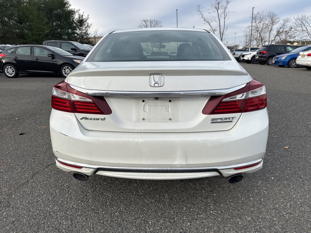 Used 2017 Honda Accord Sport SE Sedan