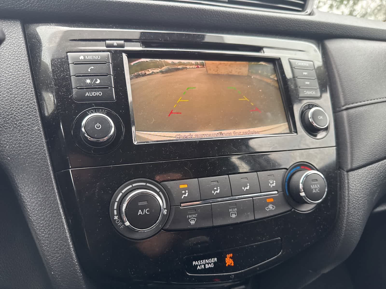 Thumbnail: 2019 Nissan Rogue - 14