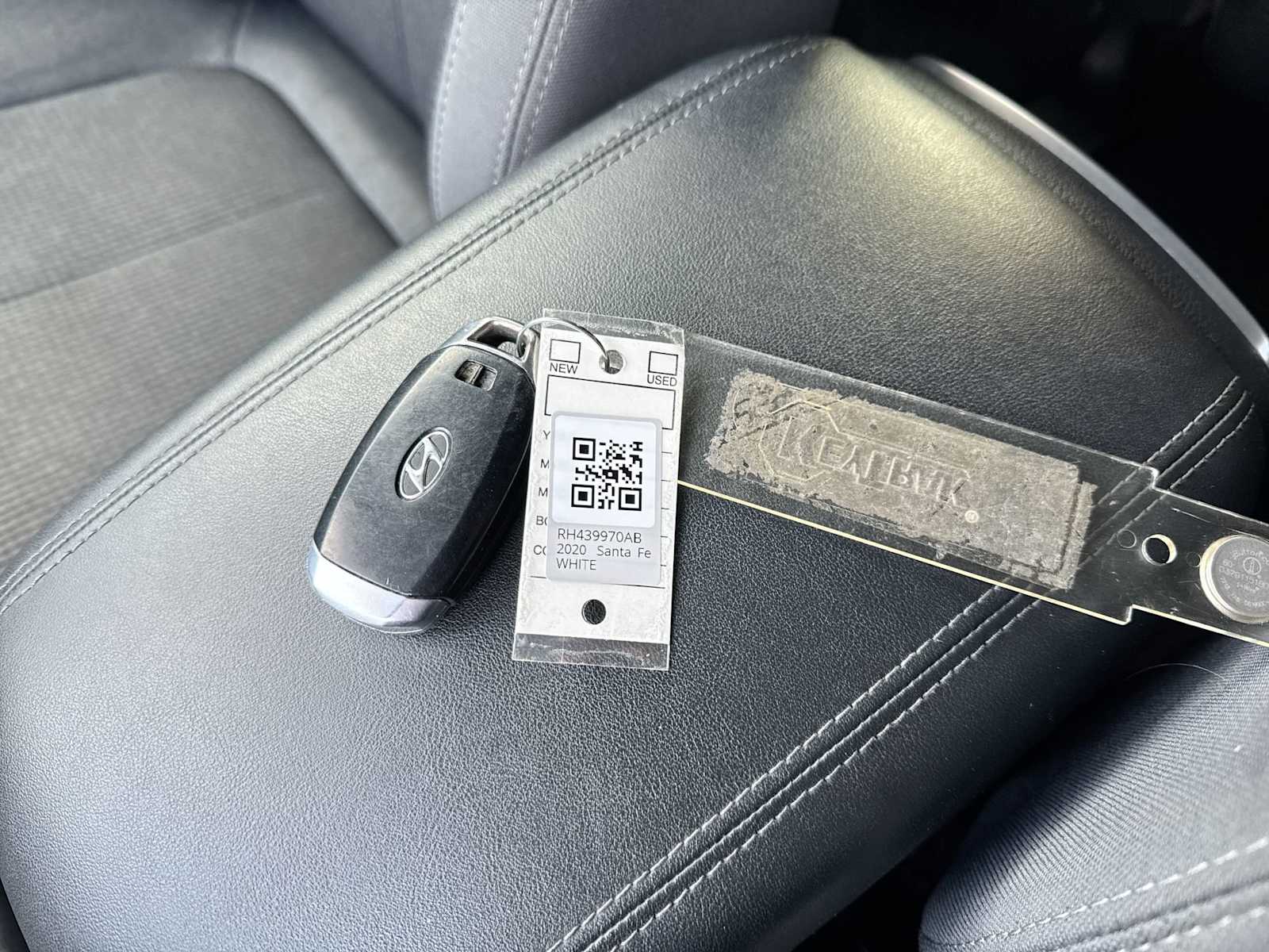 Thumbnail: 2020 Hyundai Santa Fe - 32