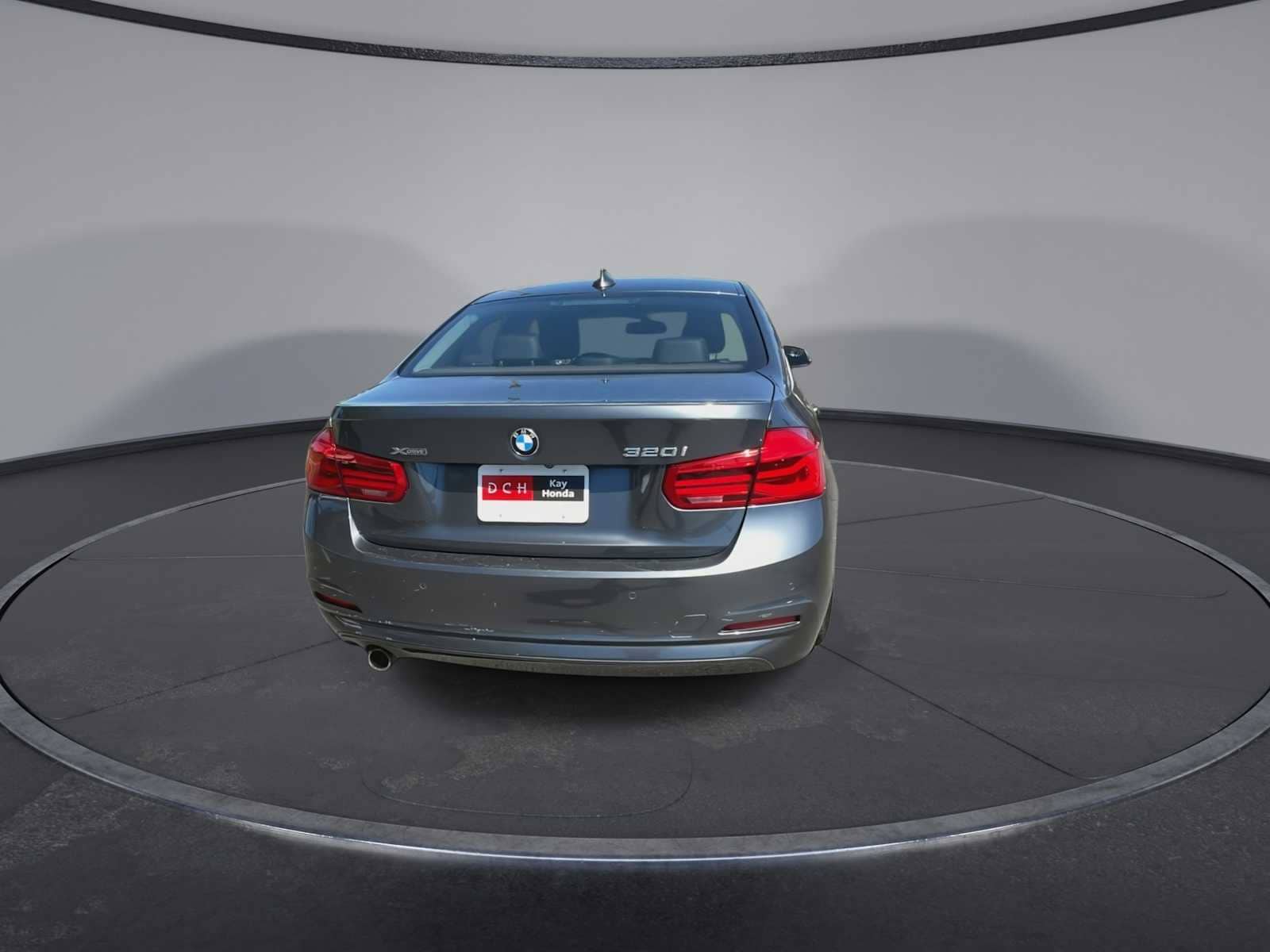 Thumbnail: 2016 BMW 3 Series - 7