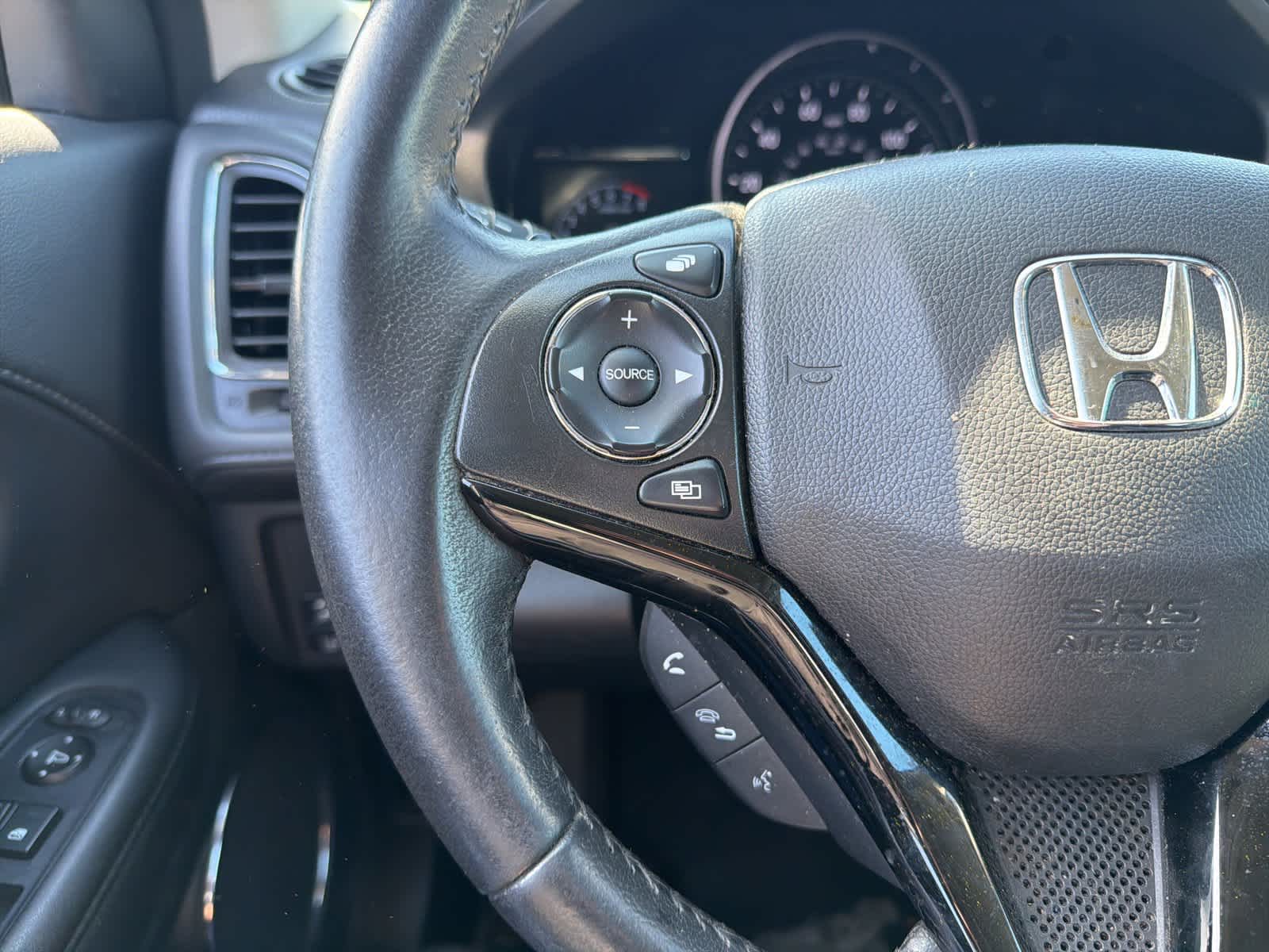 Thumbnail: 2020 Honda HR-V - 16