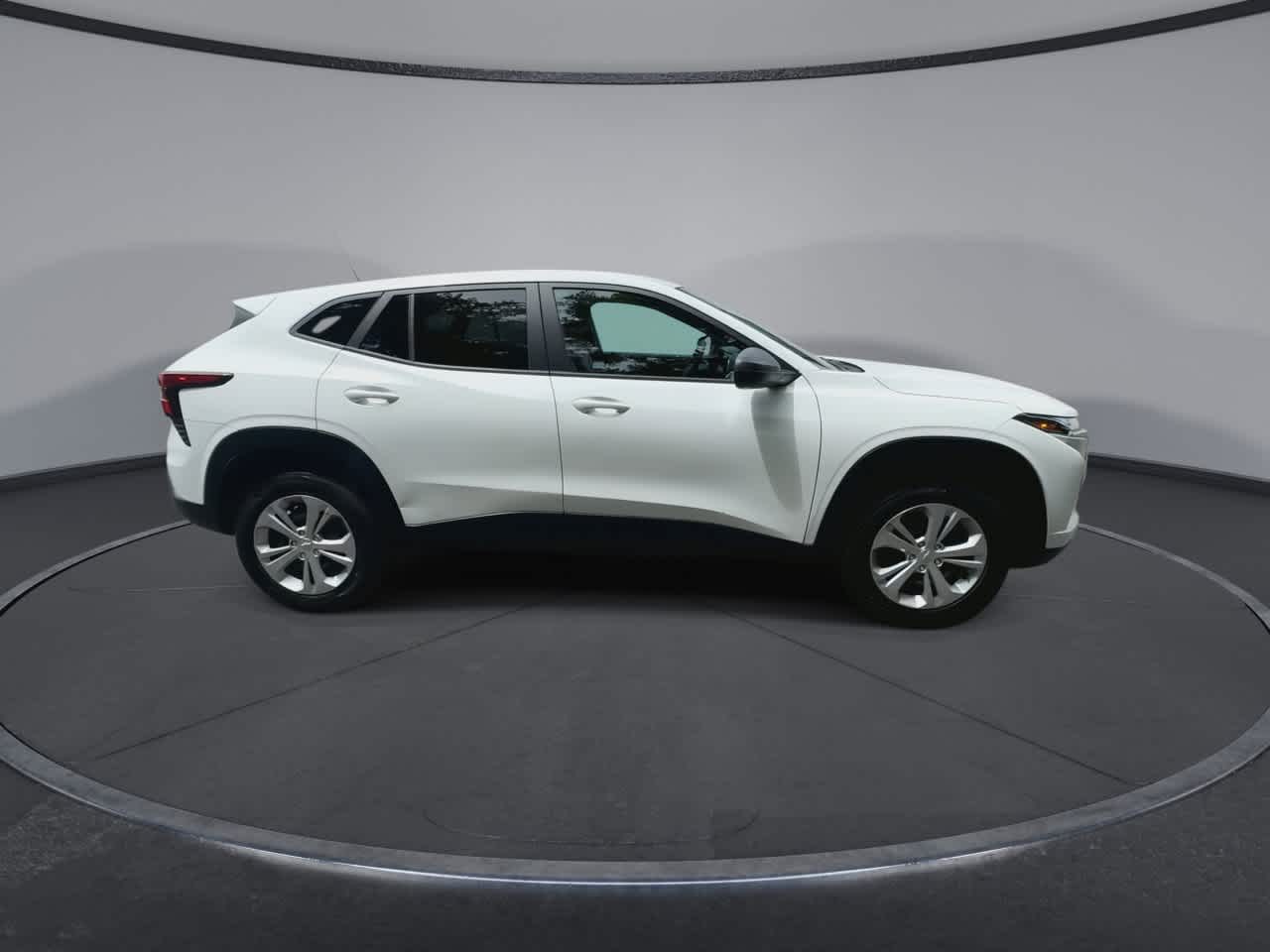 Thumbnail: 2024 Chevrolet Trax - 9