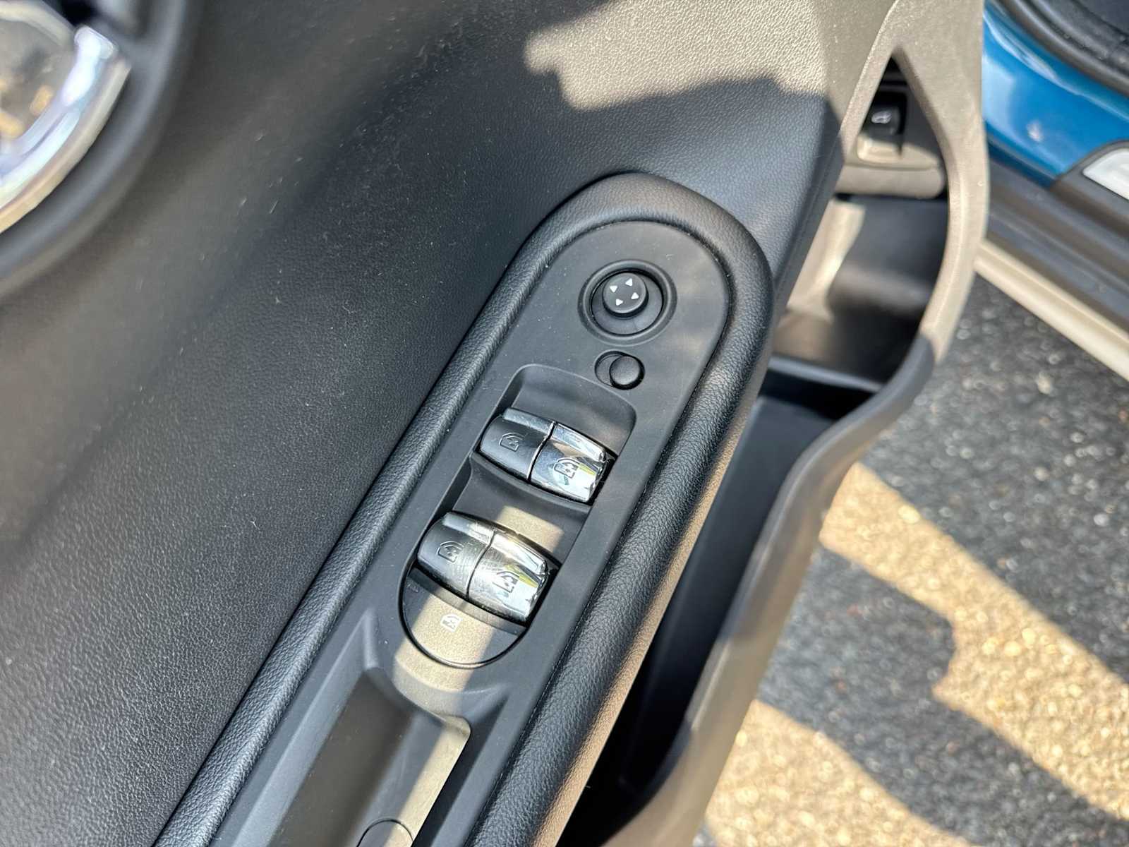 Thumbnail: 2021 MINI Cooper Countryman - 21