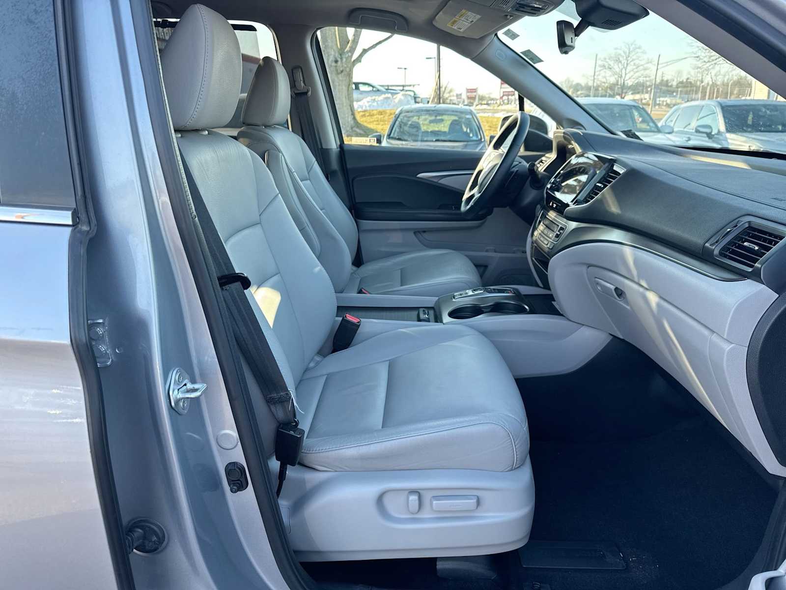 Thumbnail: 2022 Honda Pilot - 15