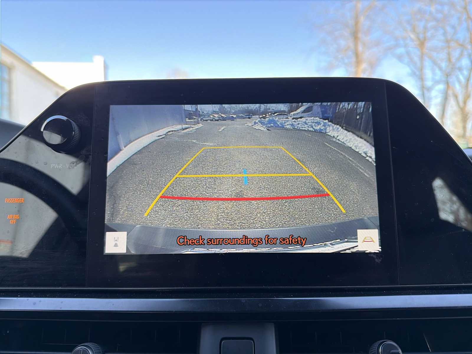 Thumbnail: 2023 Lexus UX - 27