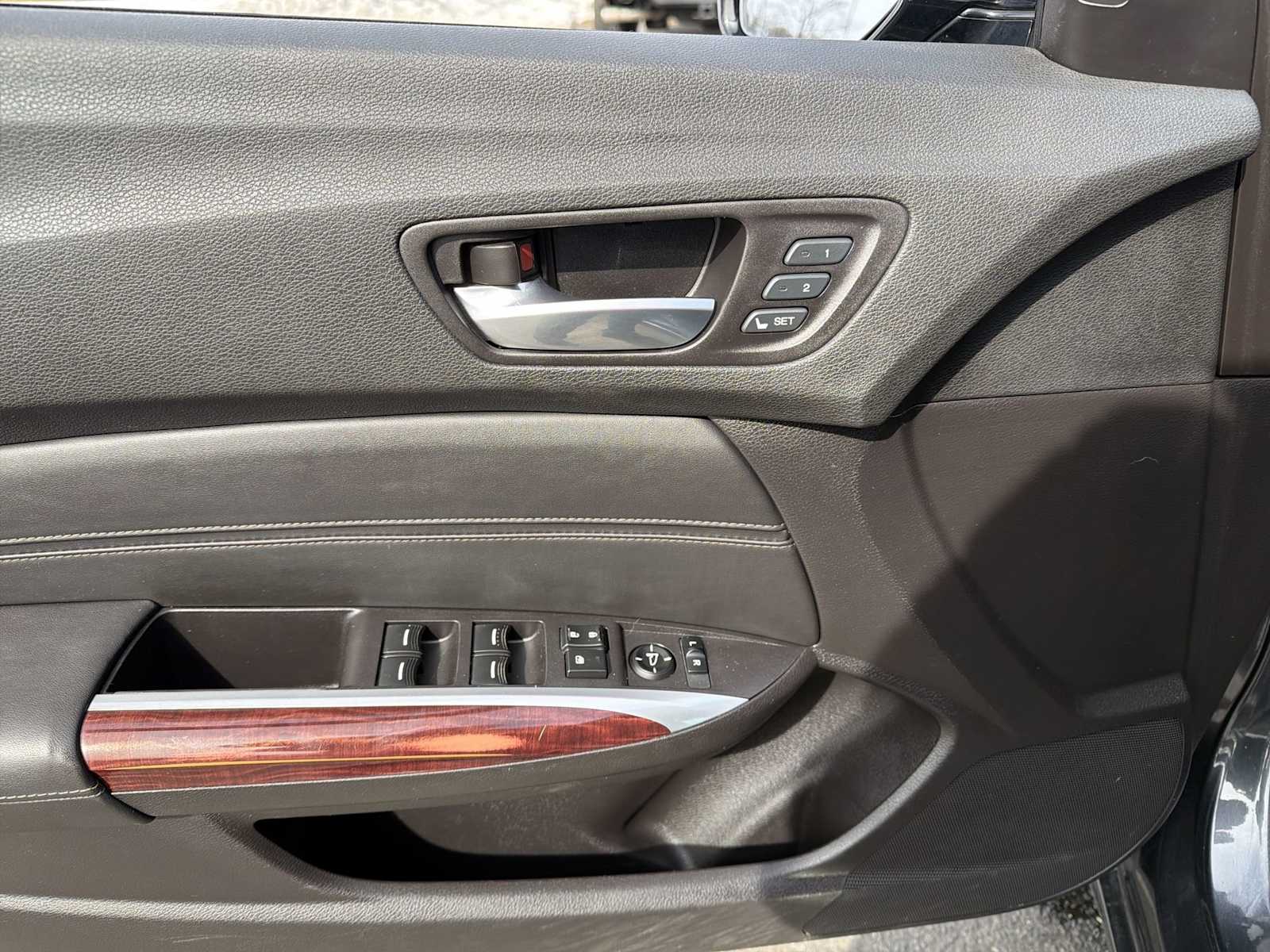 Thumbnail: 2016 Acura TLX - 22