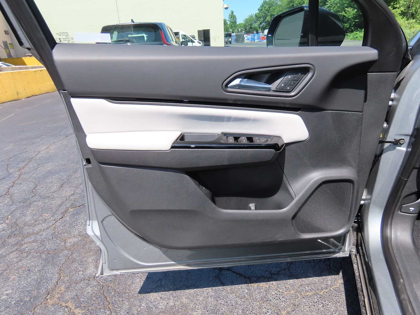 Thumbnail: 2026 Honda Prologue - 16