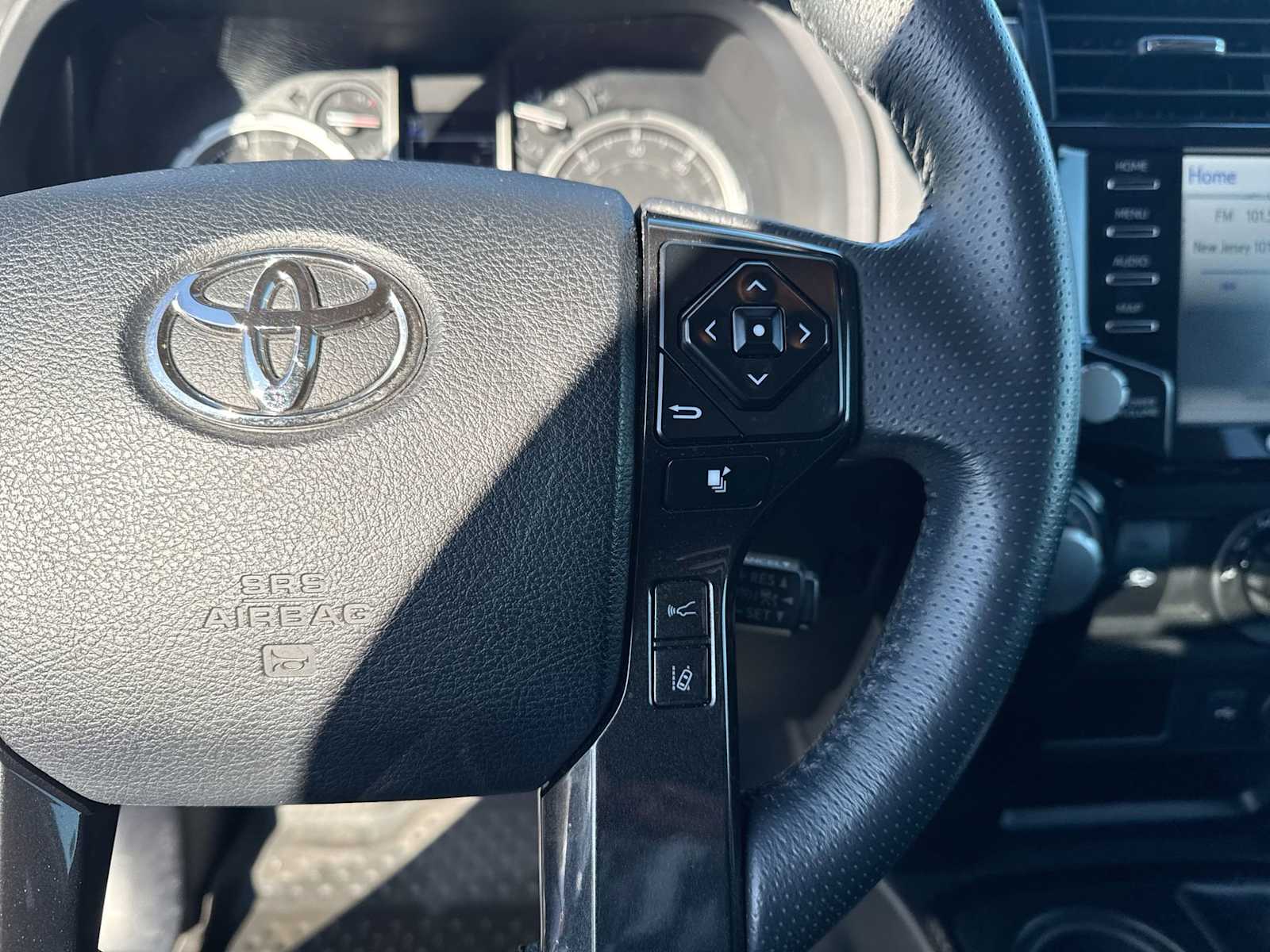 Thumbnail: 2022 Toyota 4Runner - 26