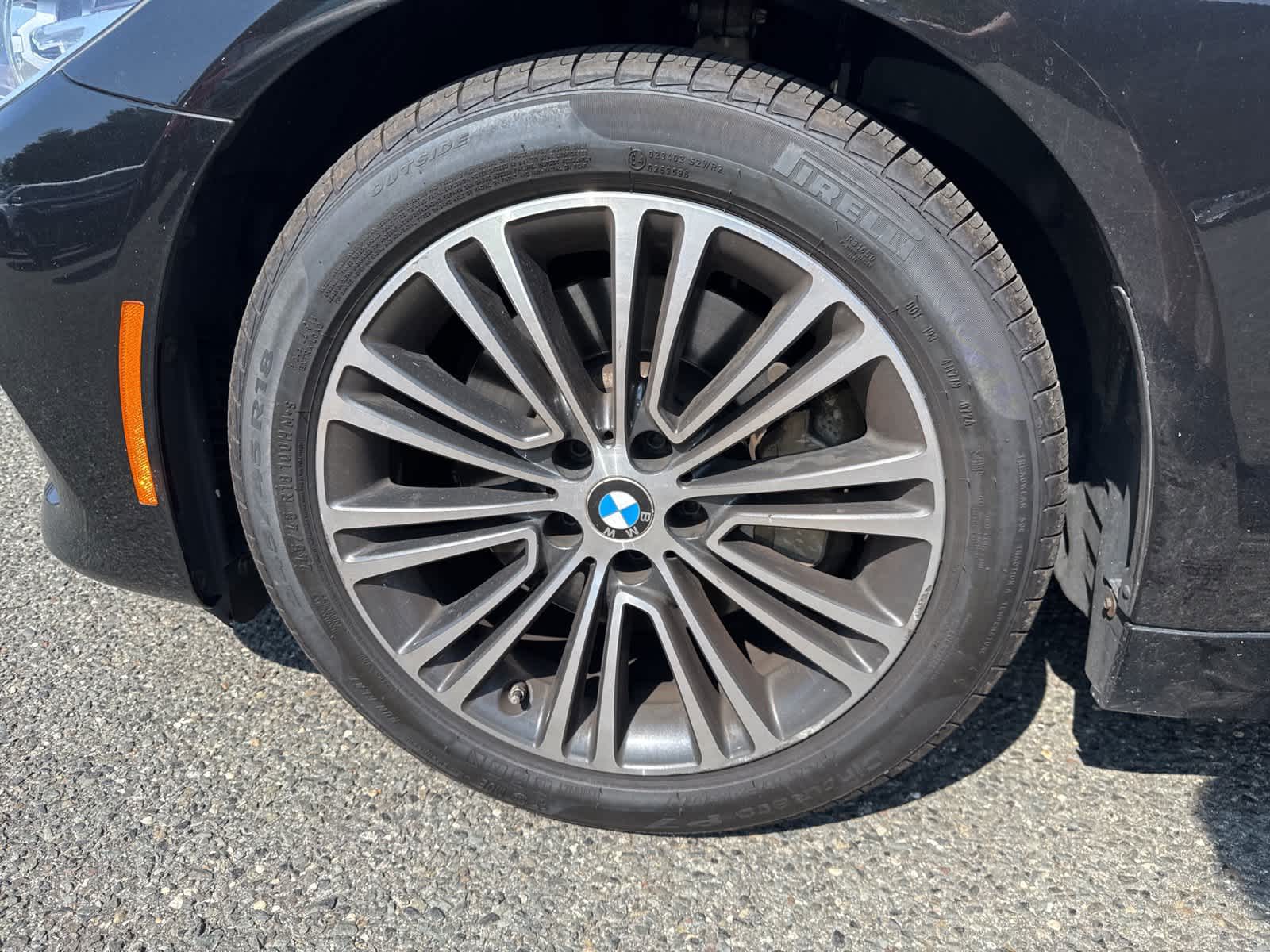 Thumbnail: 2018 BMW 5 Series - 21