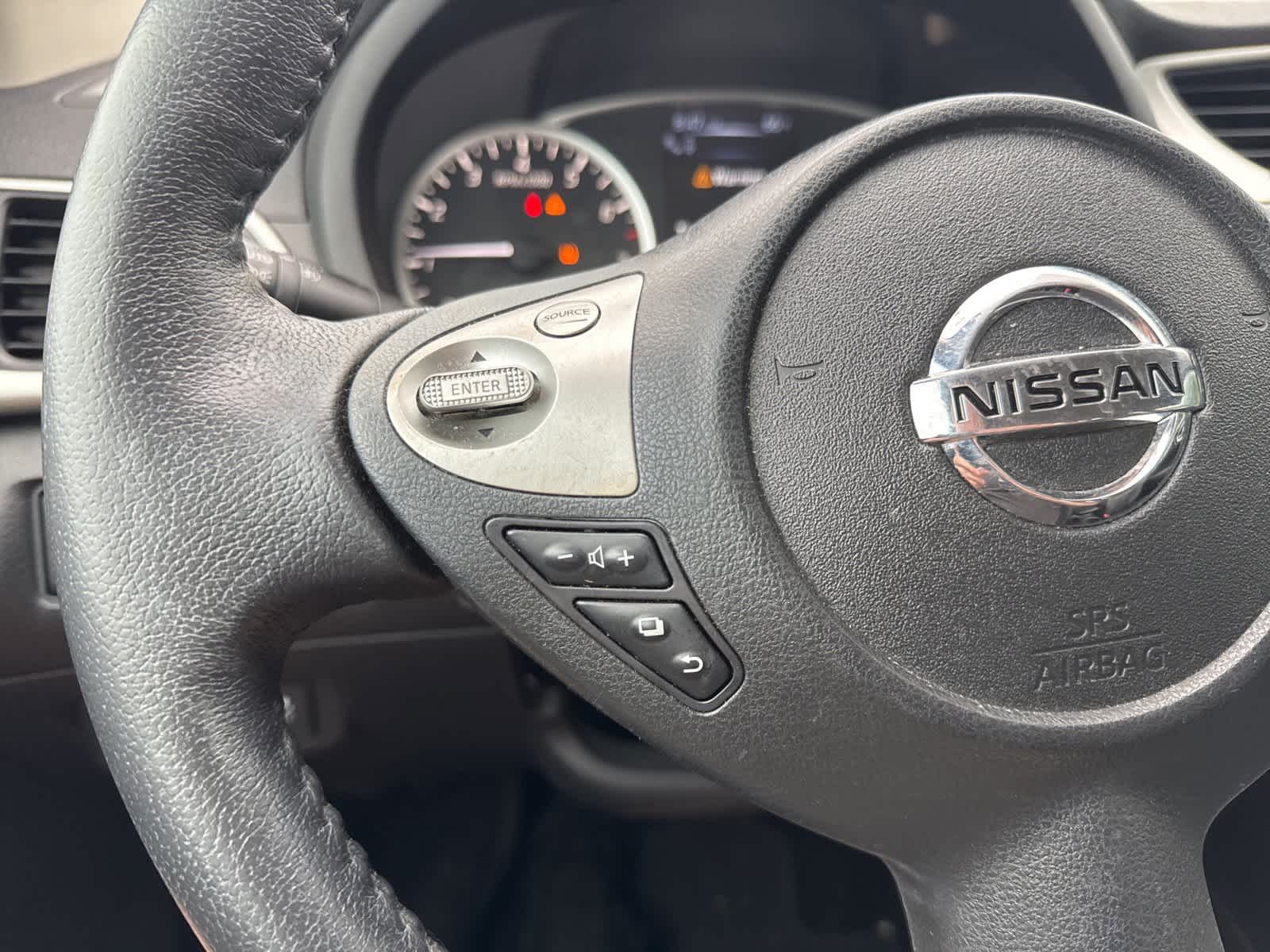 Thumbnail: 2018 Nissan Sentra - 16