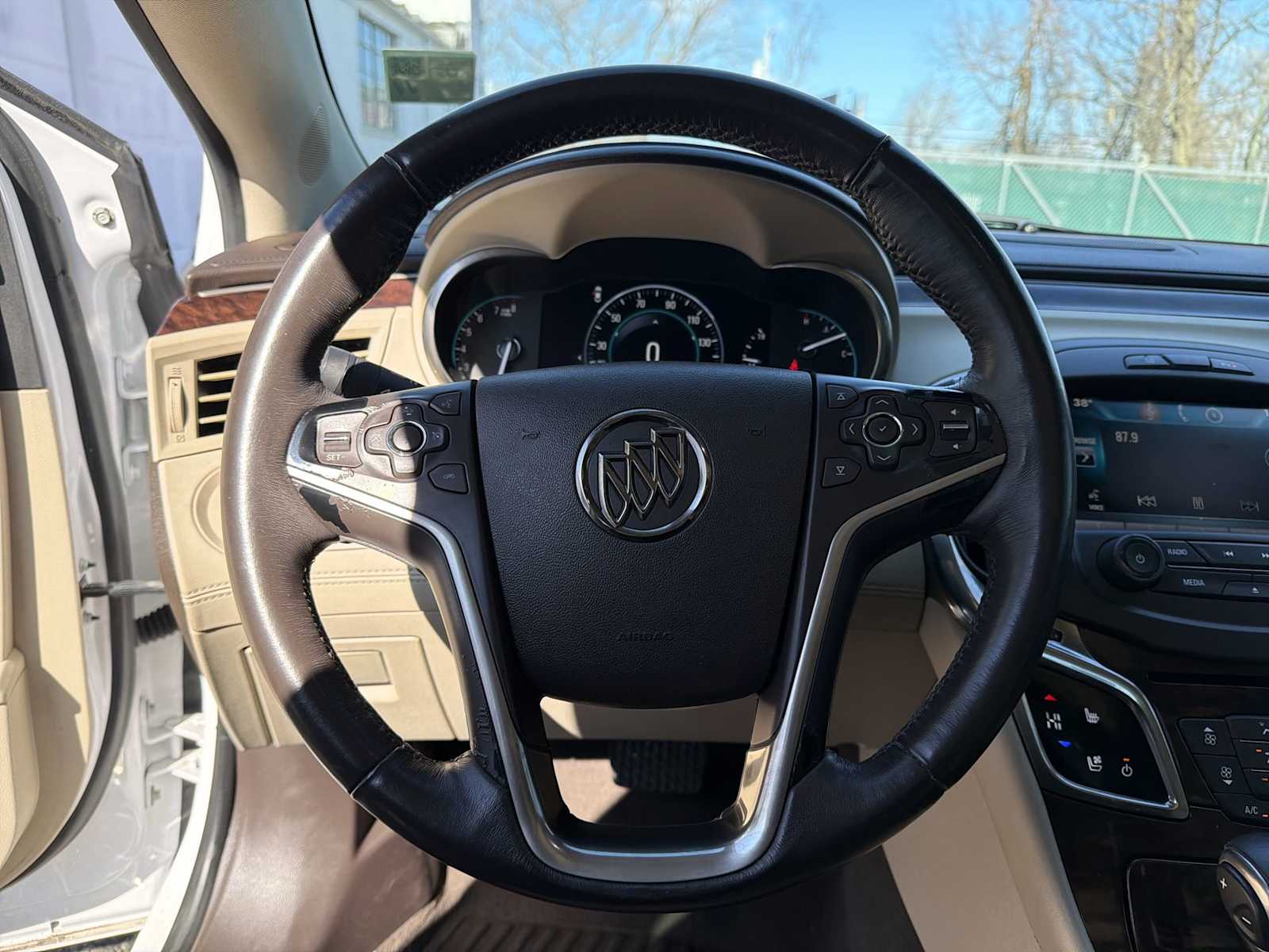 Thumbnail: 2015 Buick LaCrosse - 23