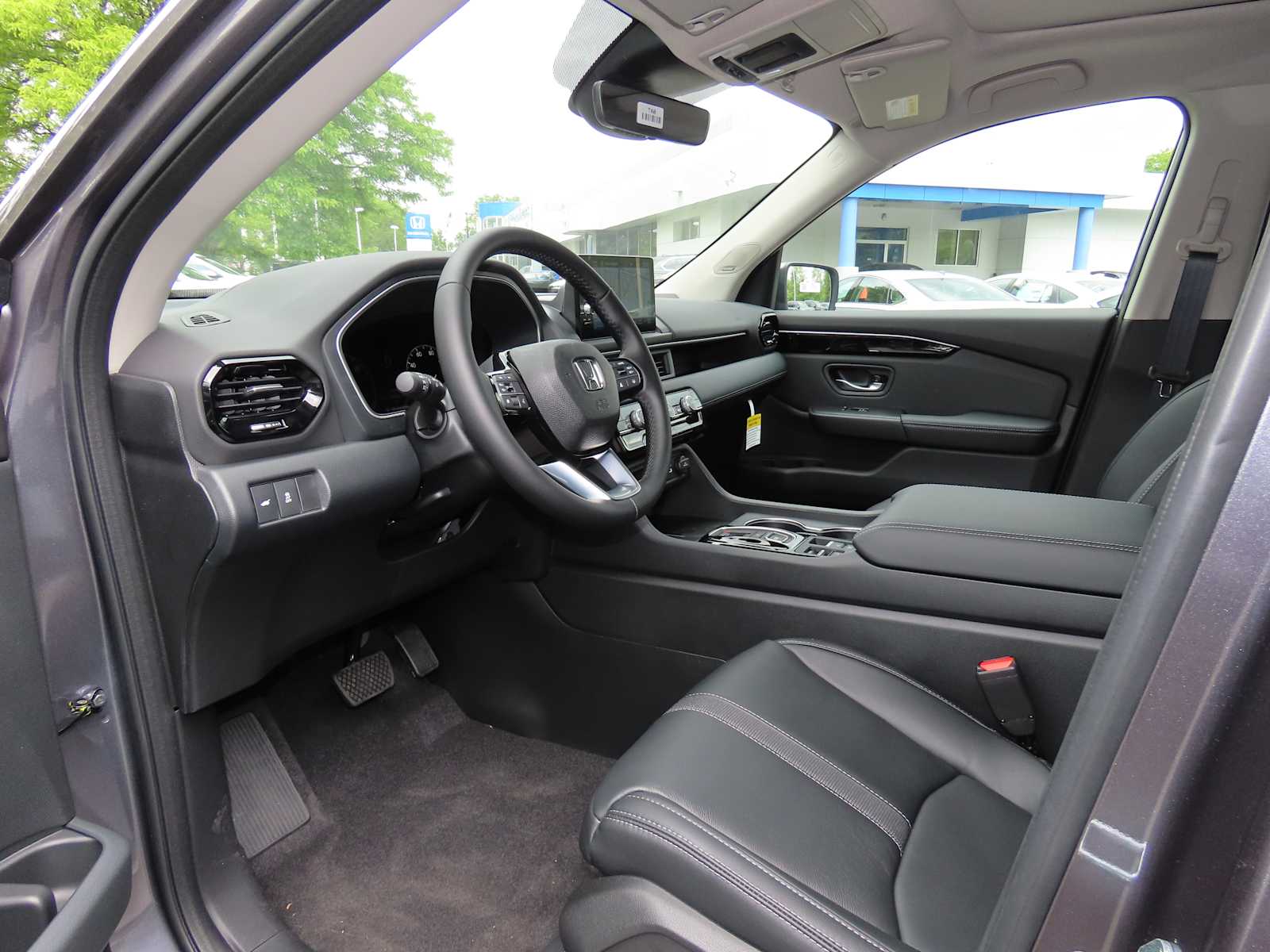 Thumbnail: 2025 Honda Pilot - 2