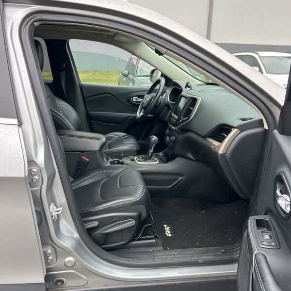 Thumbnail: 2015 Jeep Cherokee - 13