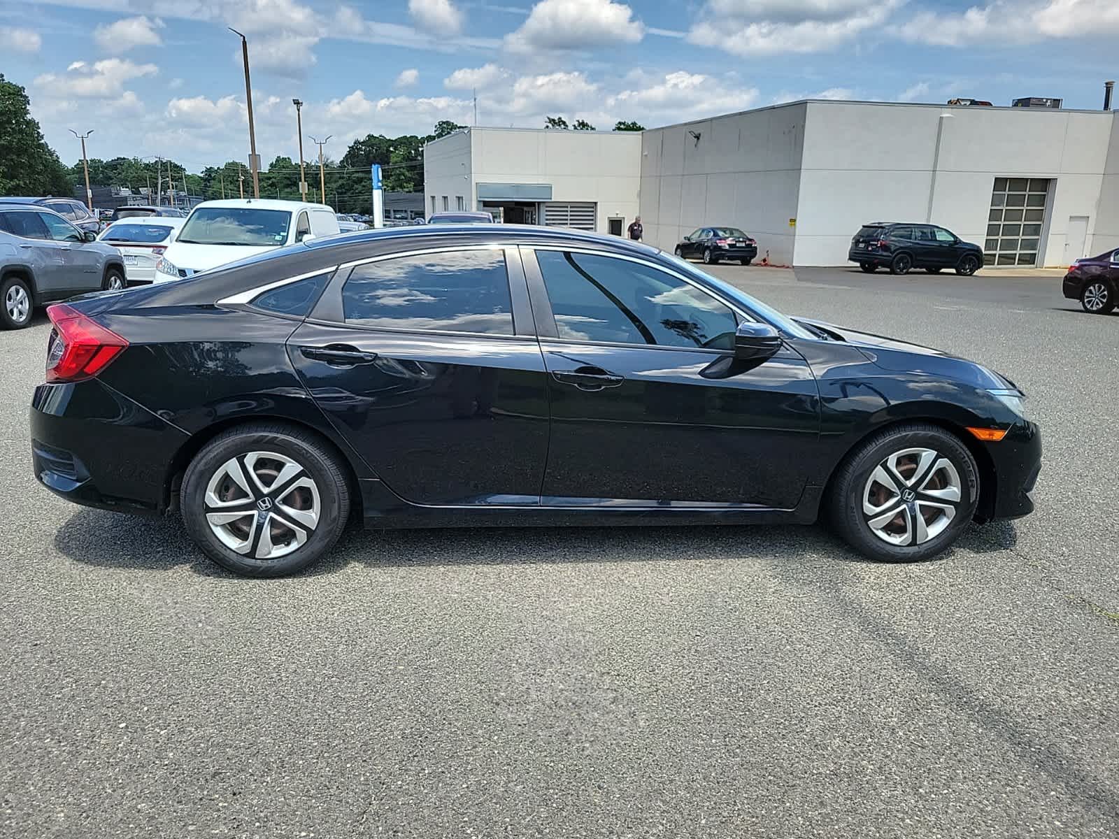 Thumbnail: 2018 Honda Civic - 6