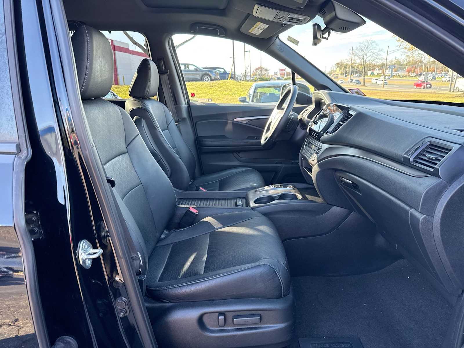 Thumbnail: 2019 Honda Passport - 15