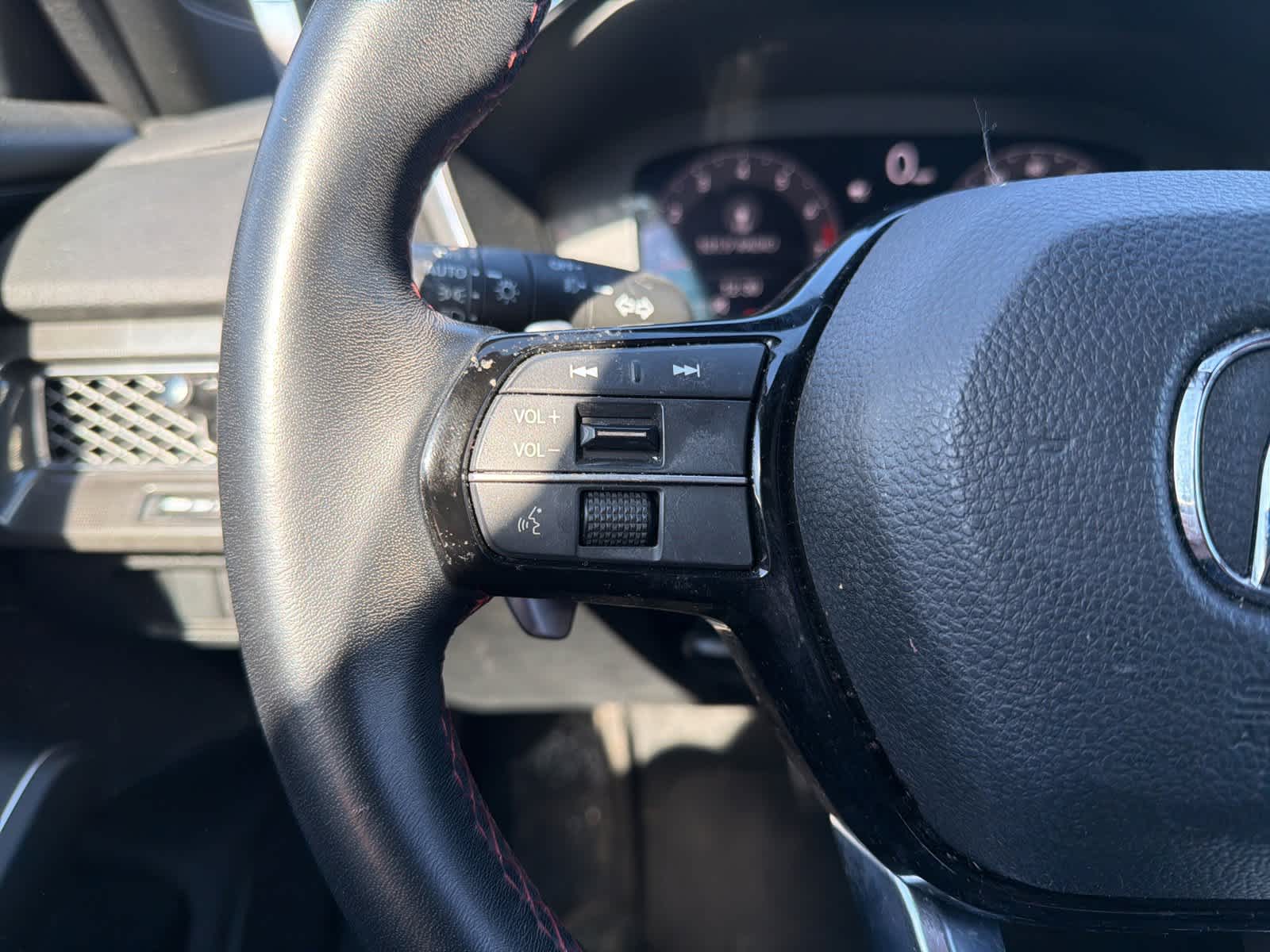 Thumbnail: 2023 Acura Integra - 17