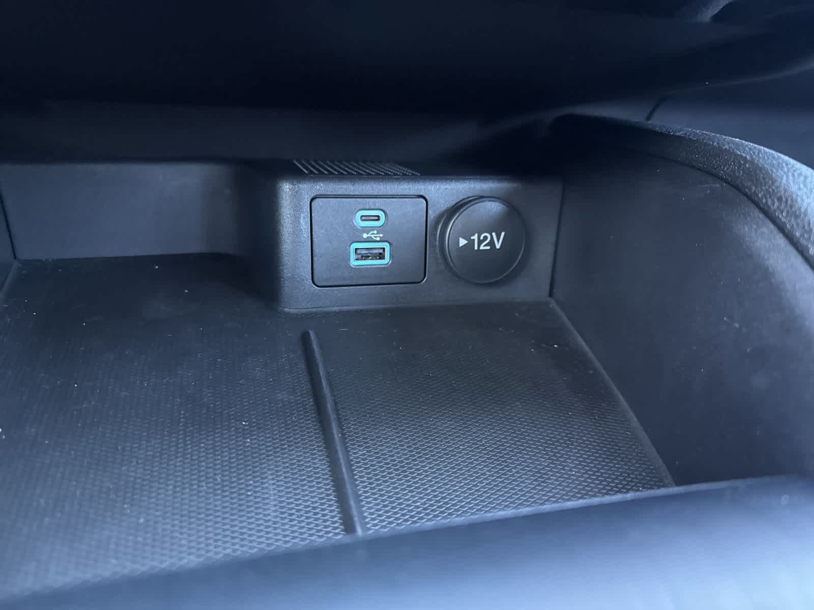 Thumbnail: 2022 Ford Escape - 15