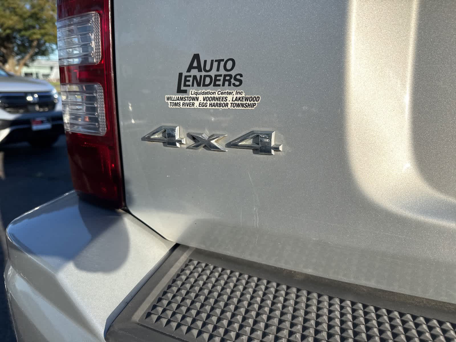 Thumbnail: 2011 Jeep Liberty - 21