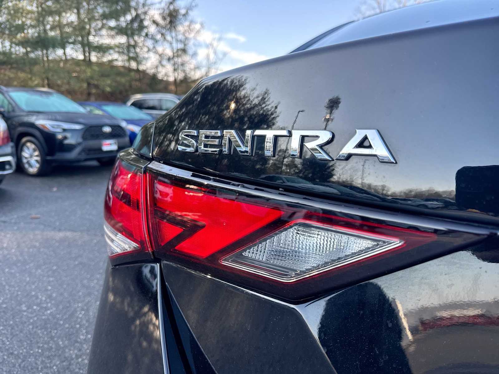 Thumbnail: 2023 Nissan Sentra - 18