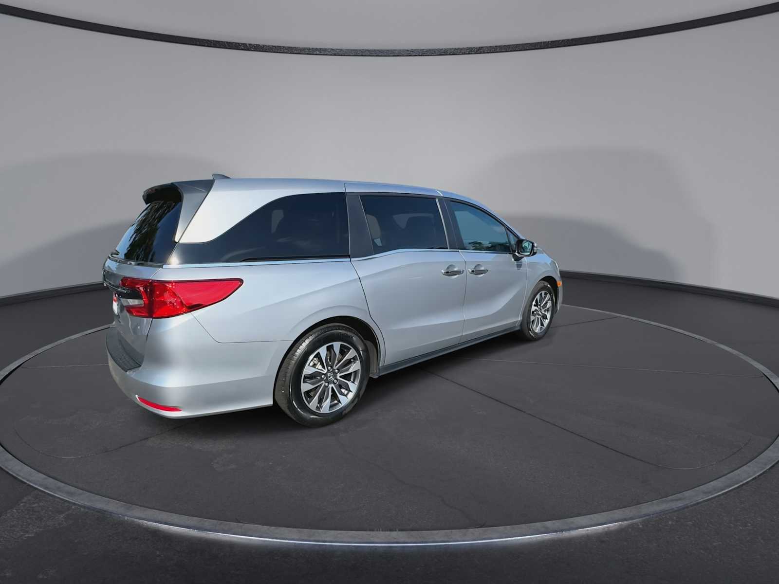 Thumbnail: 2023 Honda Odyssey - 8