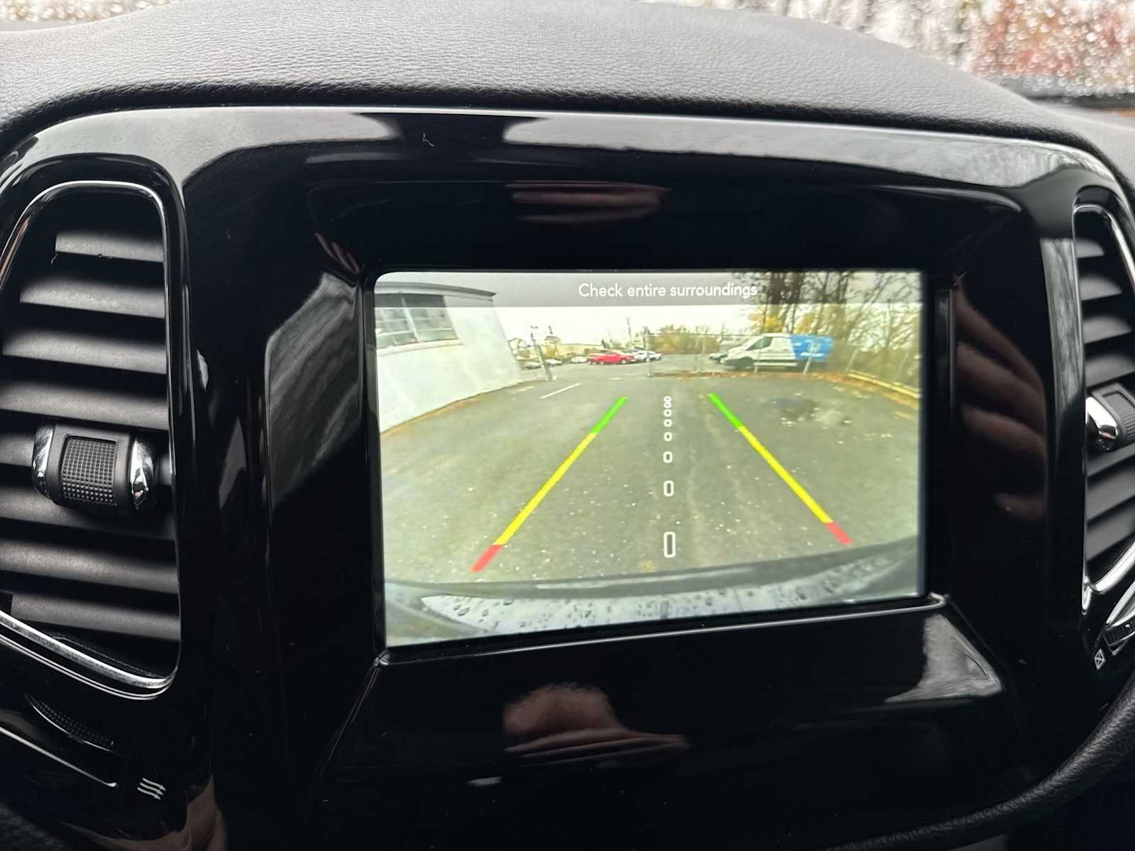 Thumbnail: 2019 Jeep Compass - 26