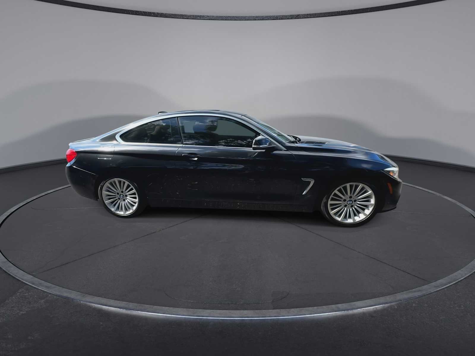 Thumbnail: 2014 BMW 4 Series - 9