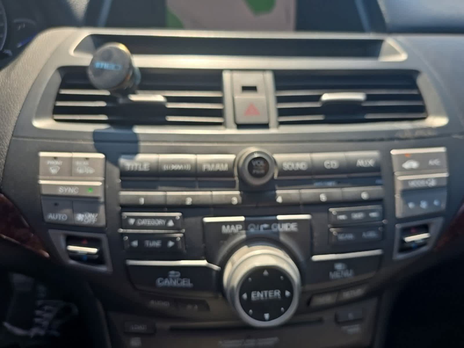 Thumbnail: 2010 Honda Accord Crosstour - 8